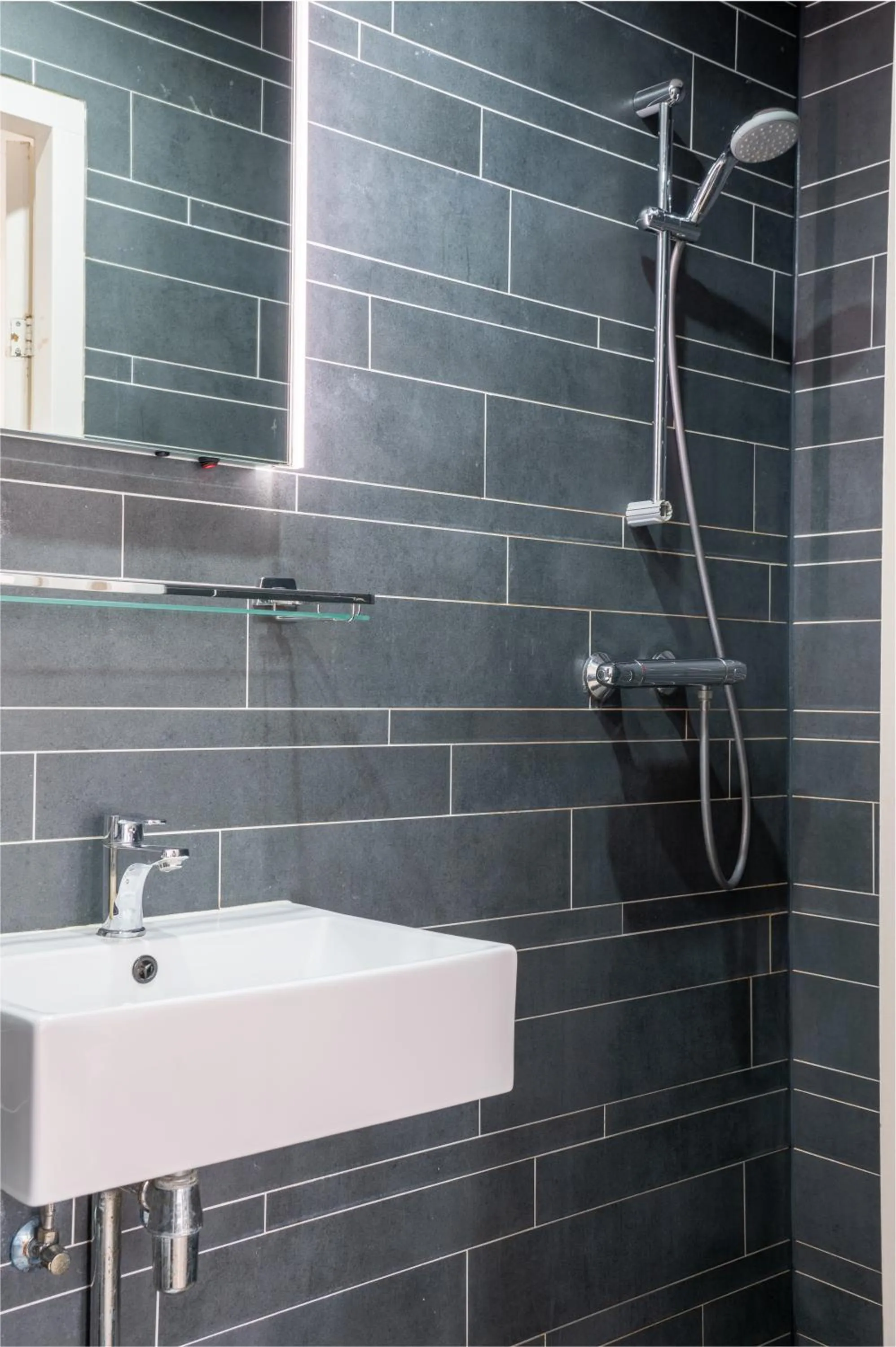 Shower in Hotel Kap City Centre