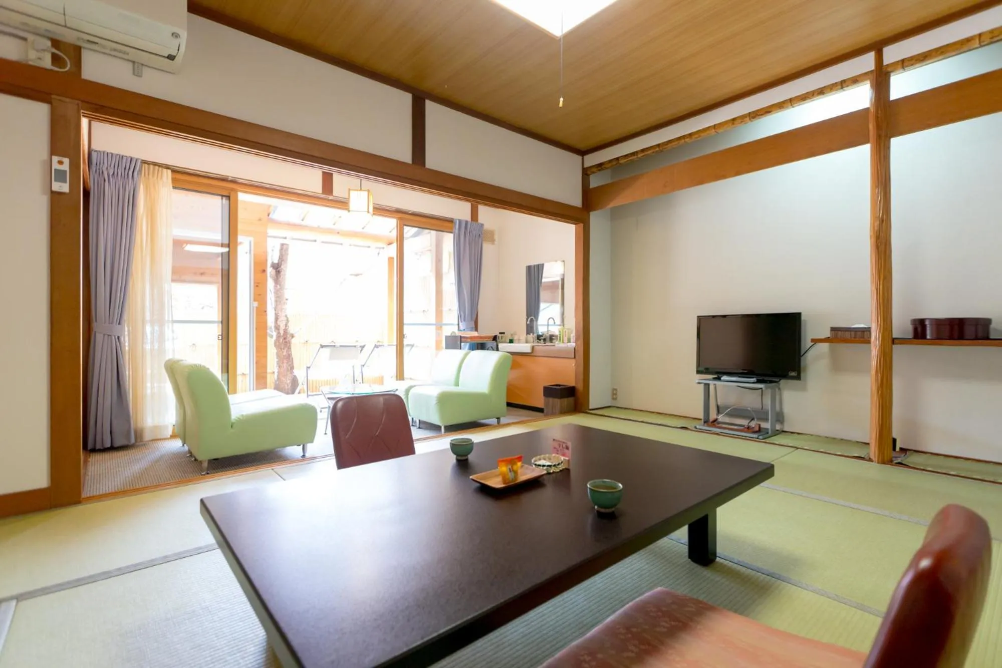 Photo of the whole room in Shosenkaku