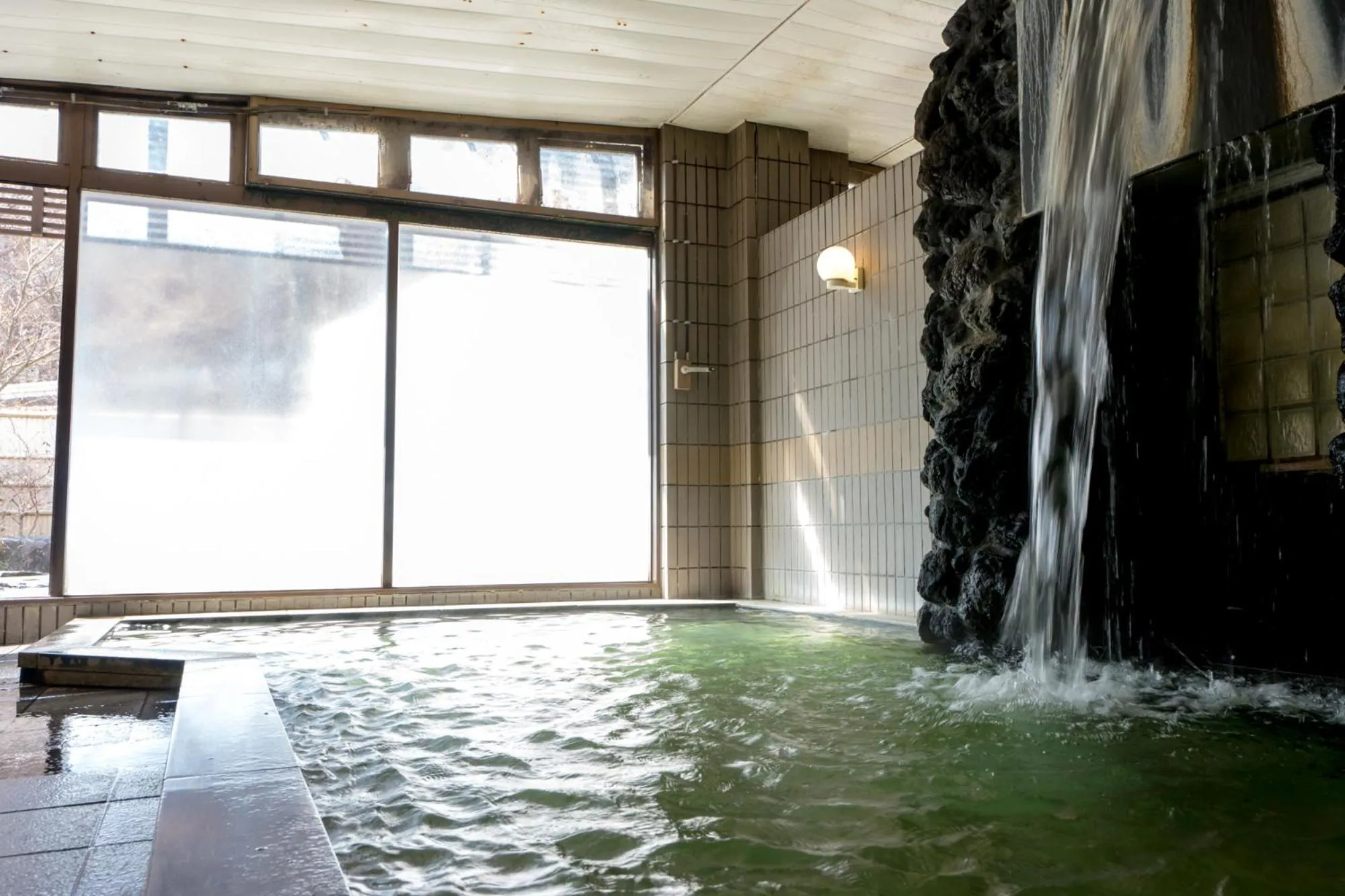 Hot Spring Bath in Shosenkaku