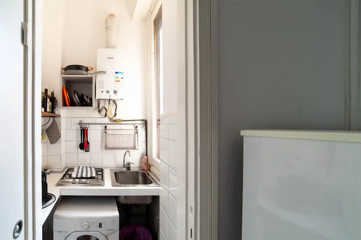 Kitchen or kitchenette in Hbhall Residenze Darsena