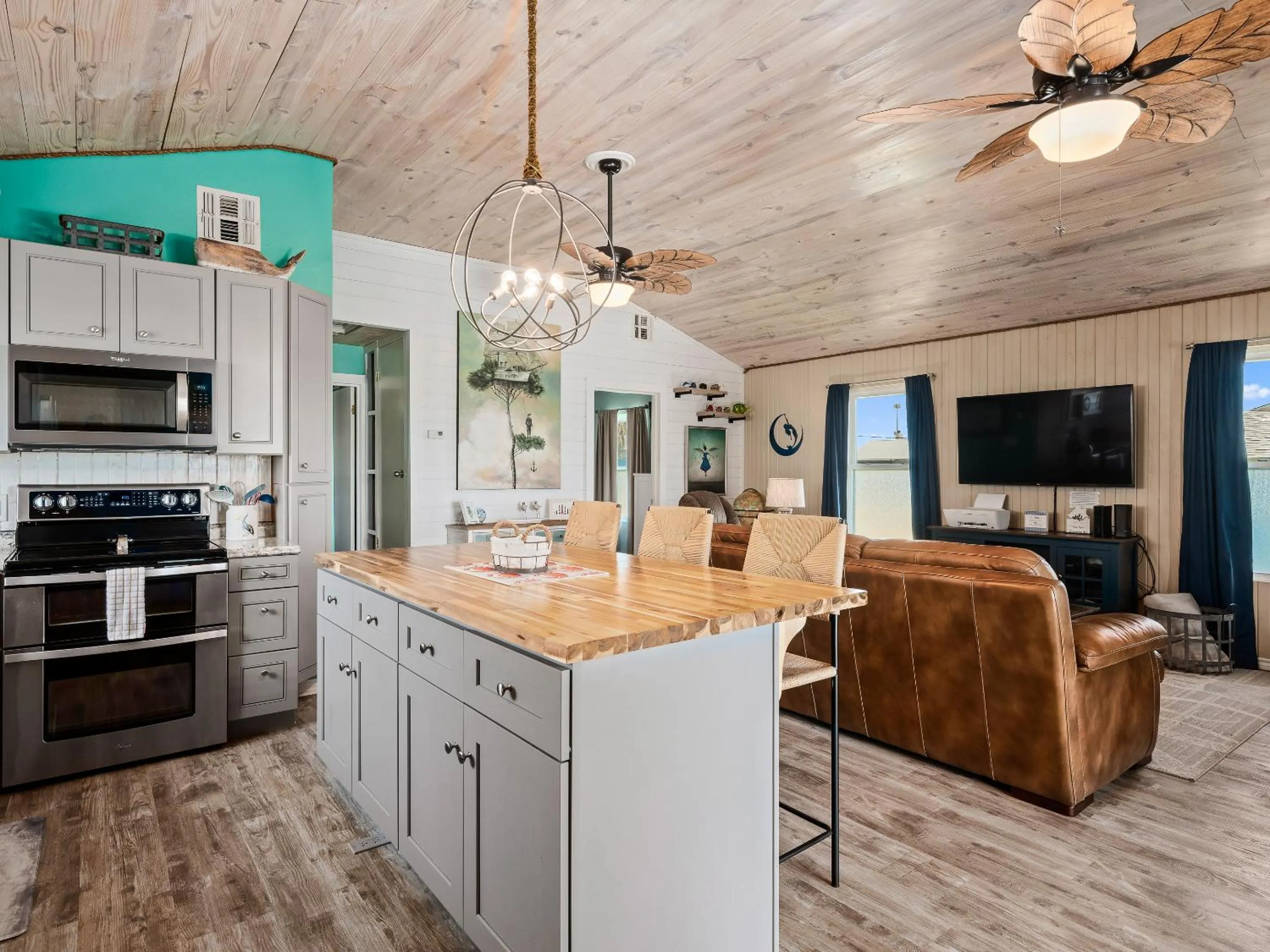 Property building in Sand Piper