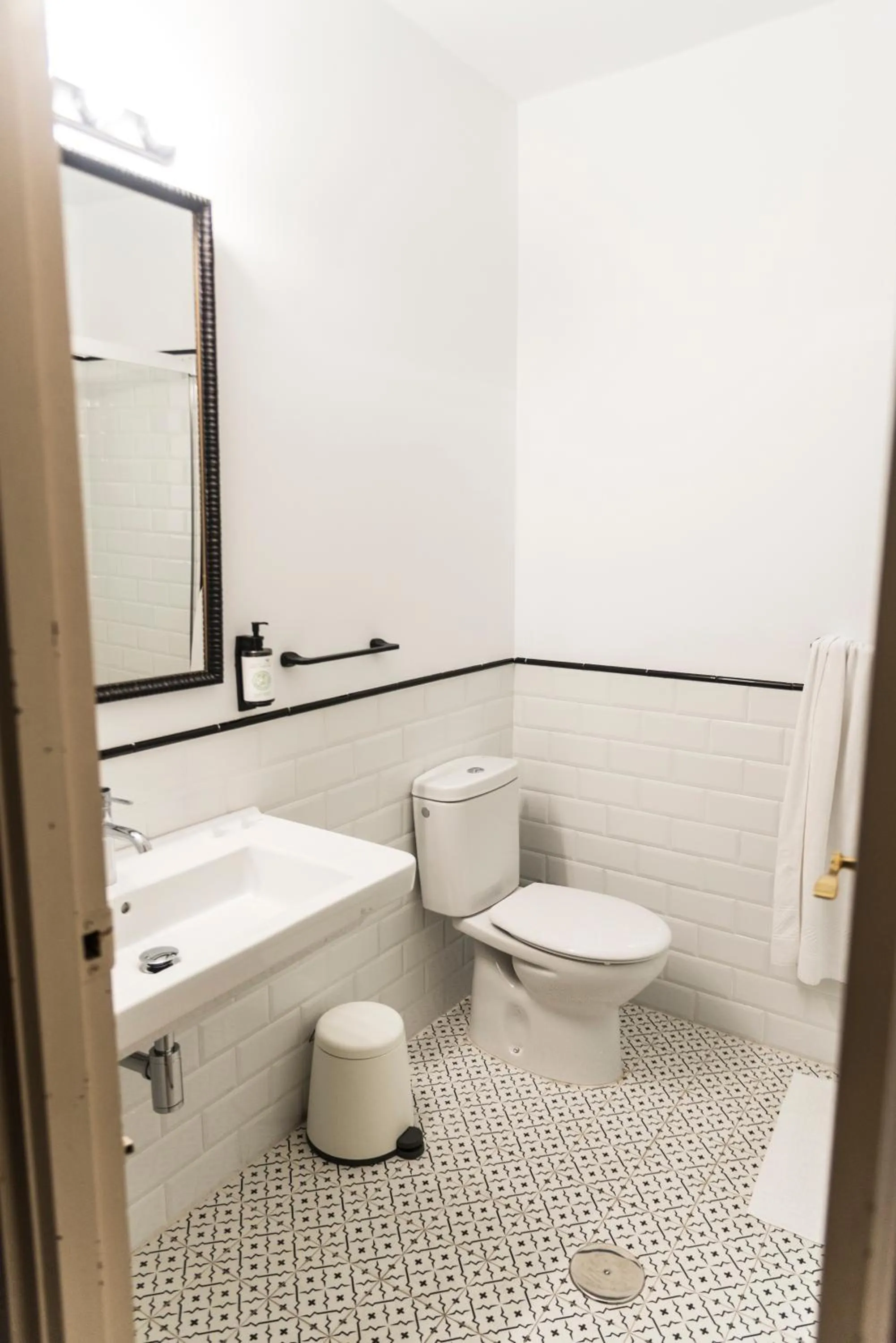 Bathroom in nüa alameda