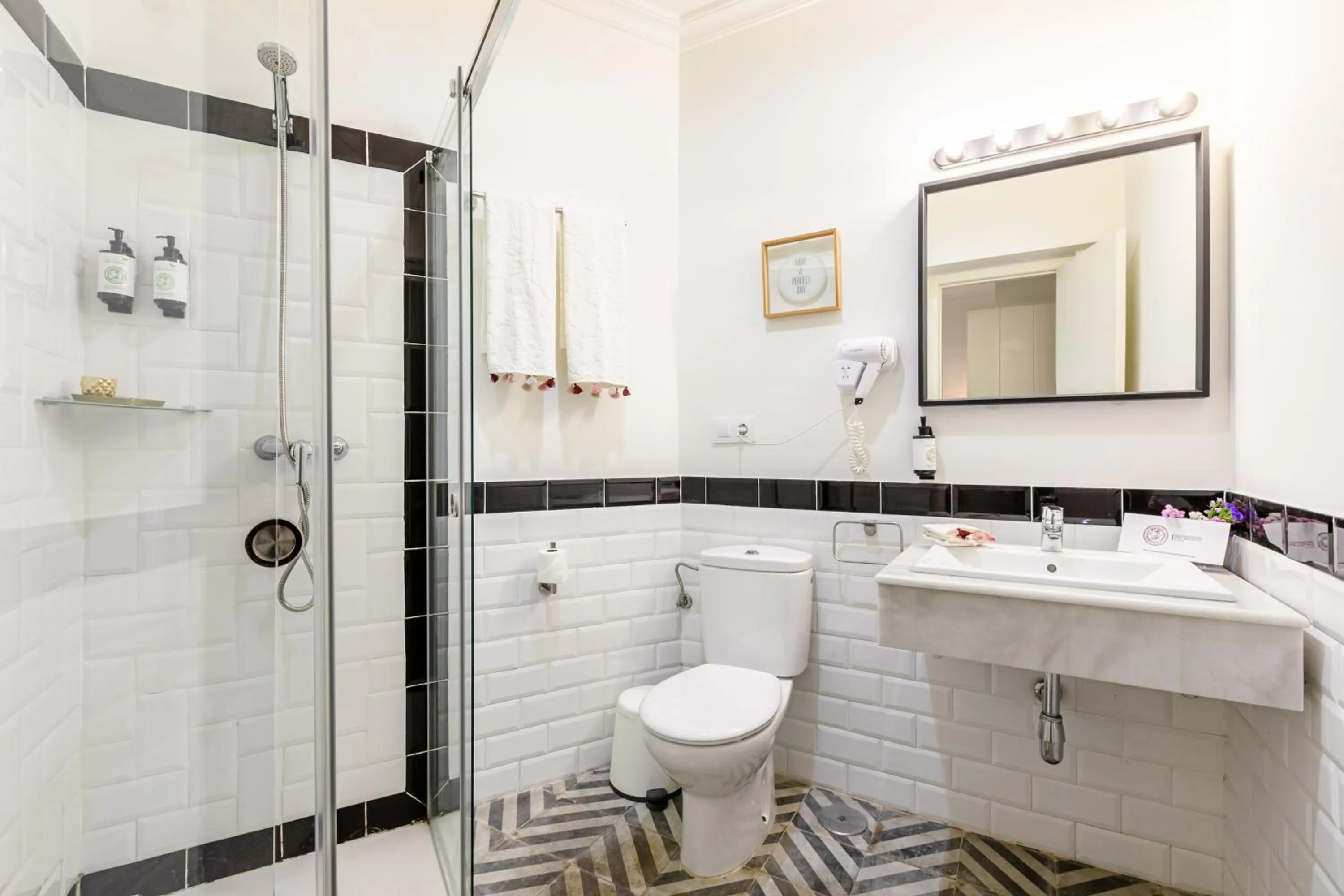 Shower in nüa alameda