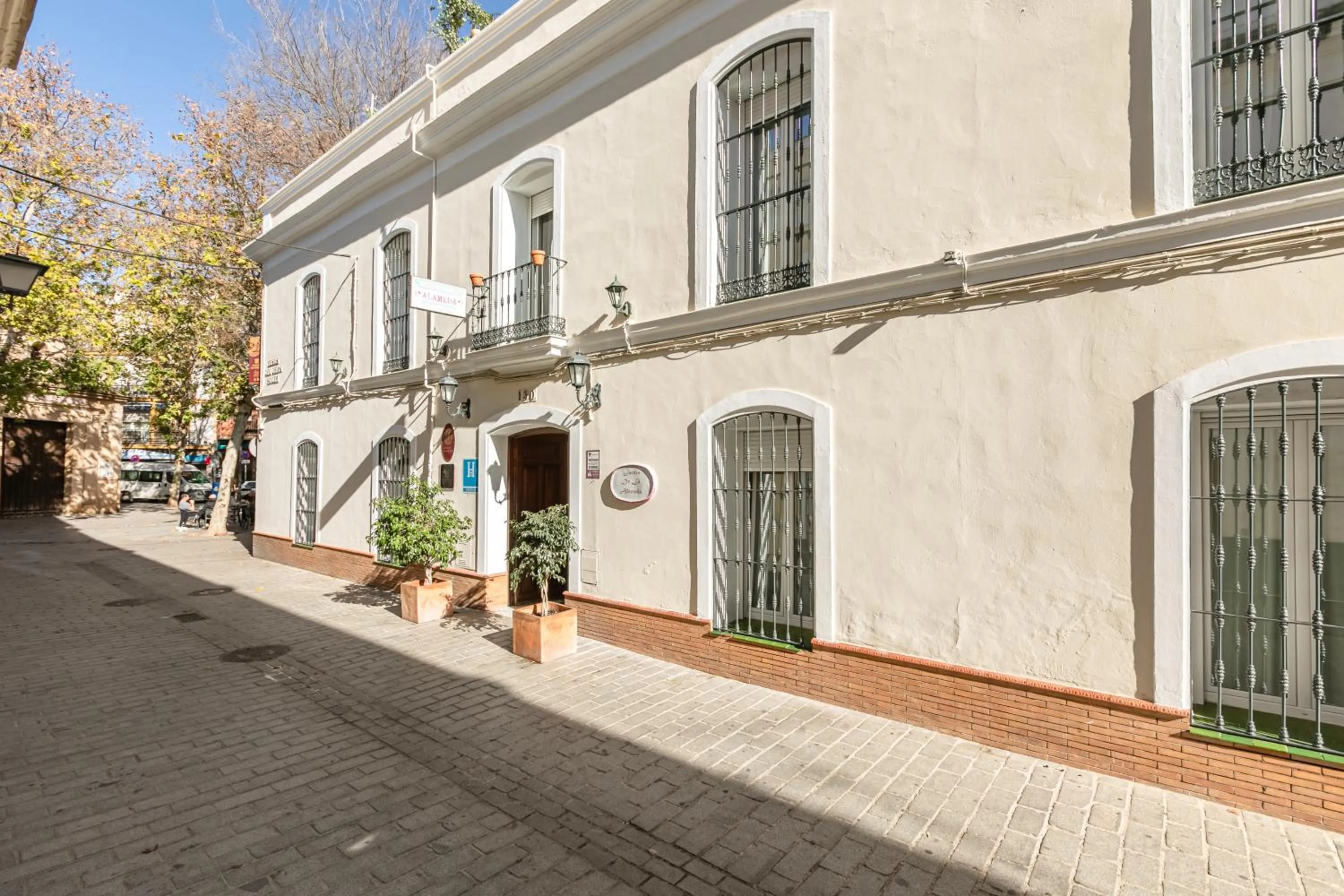 Property building in nüa alameda