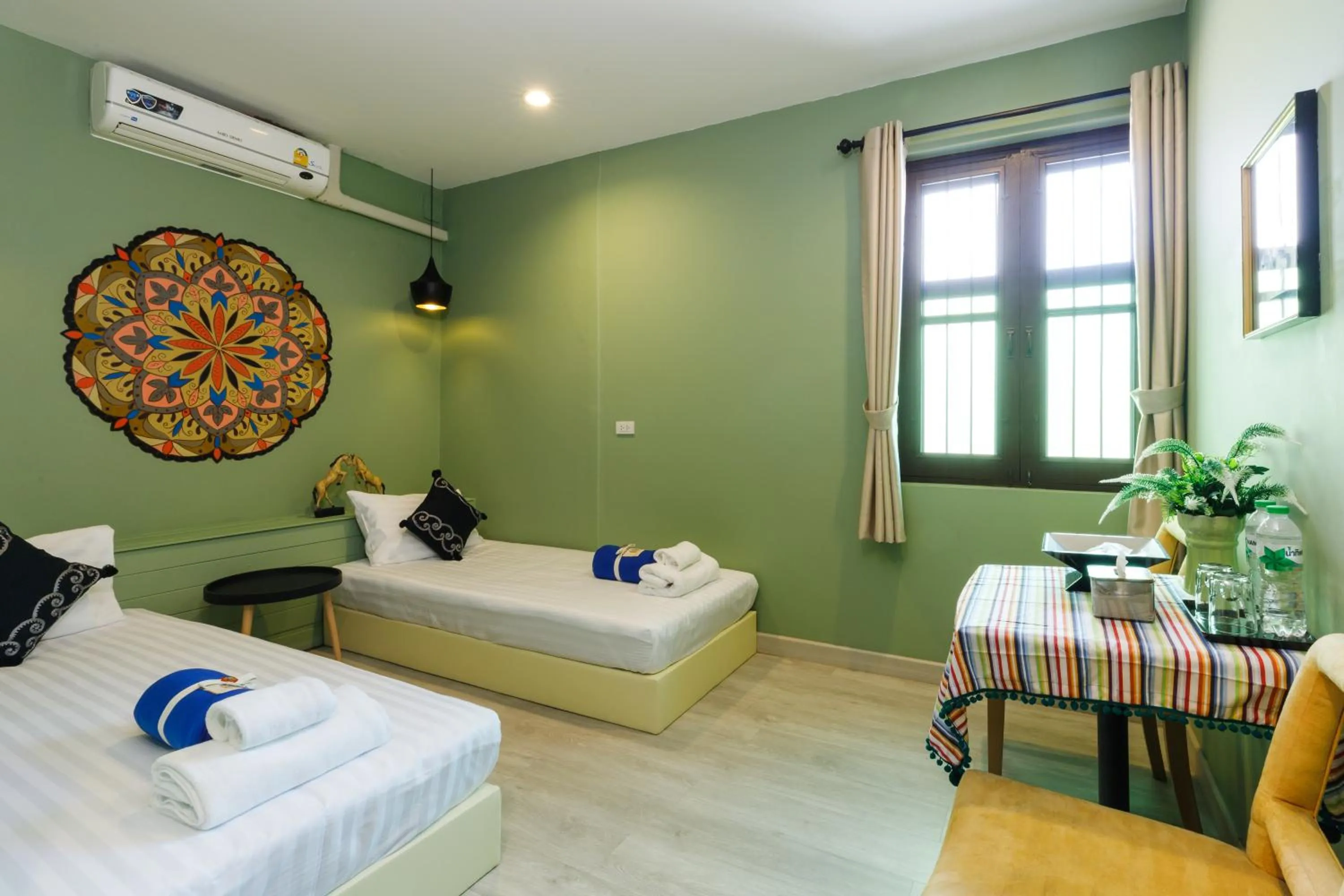 Bedroom, Bed in ILILI House