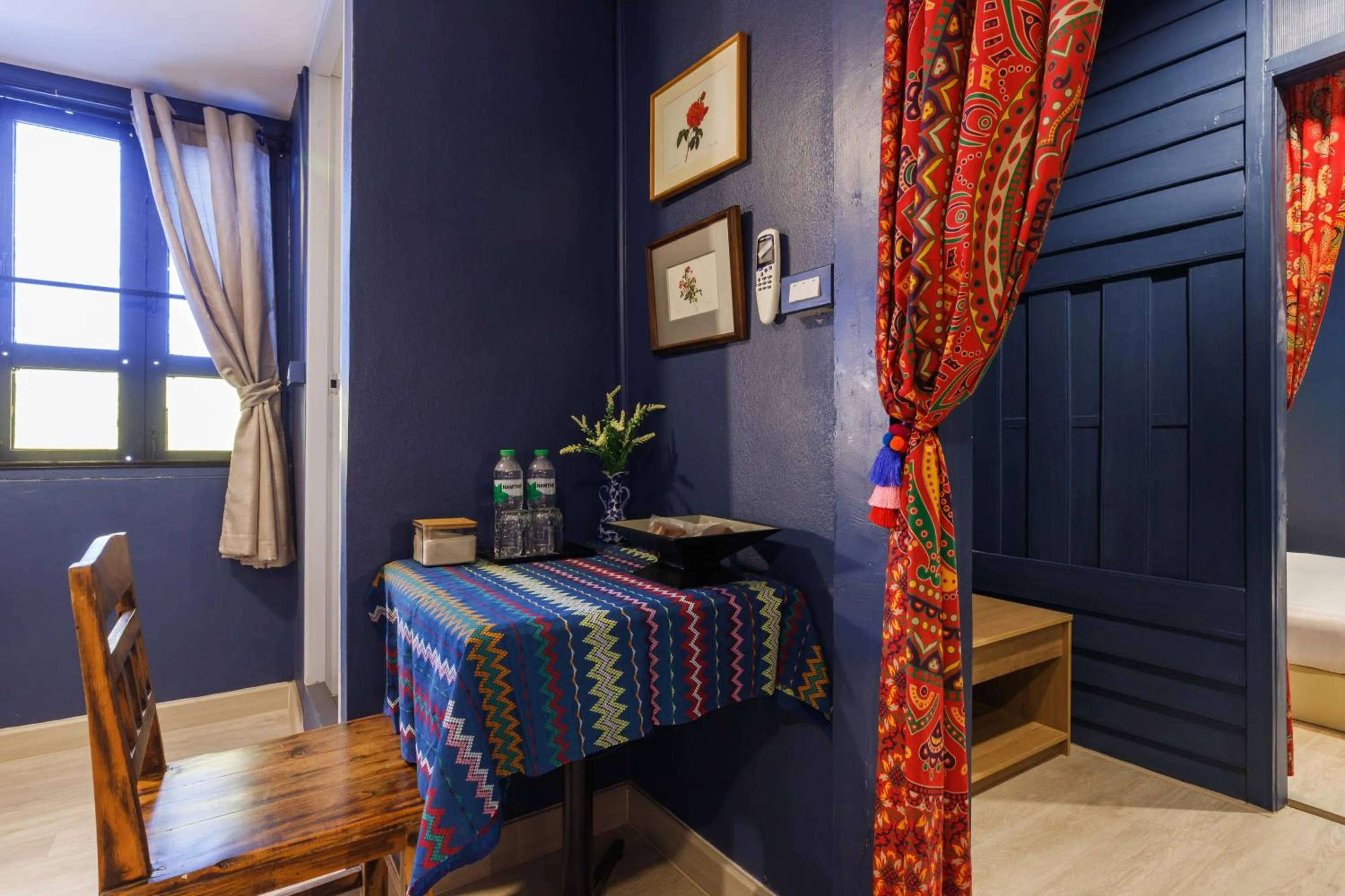 Photo of the whole room in ILILI House