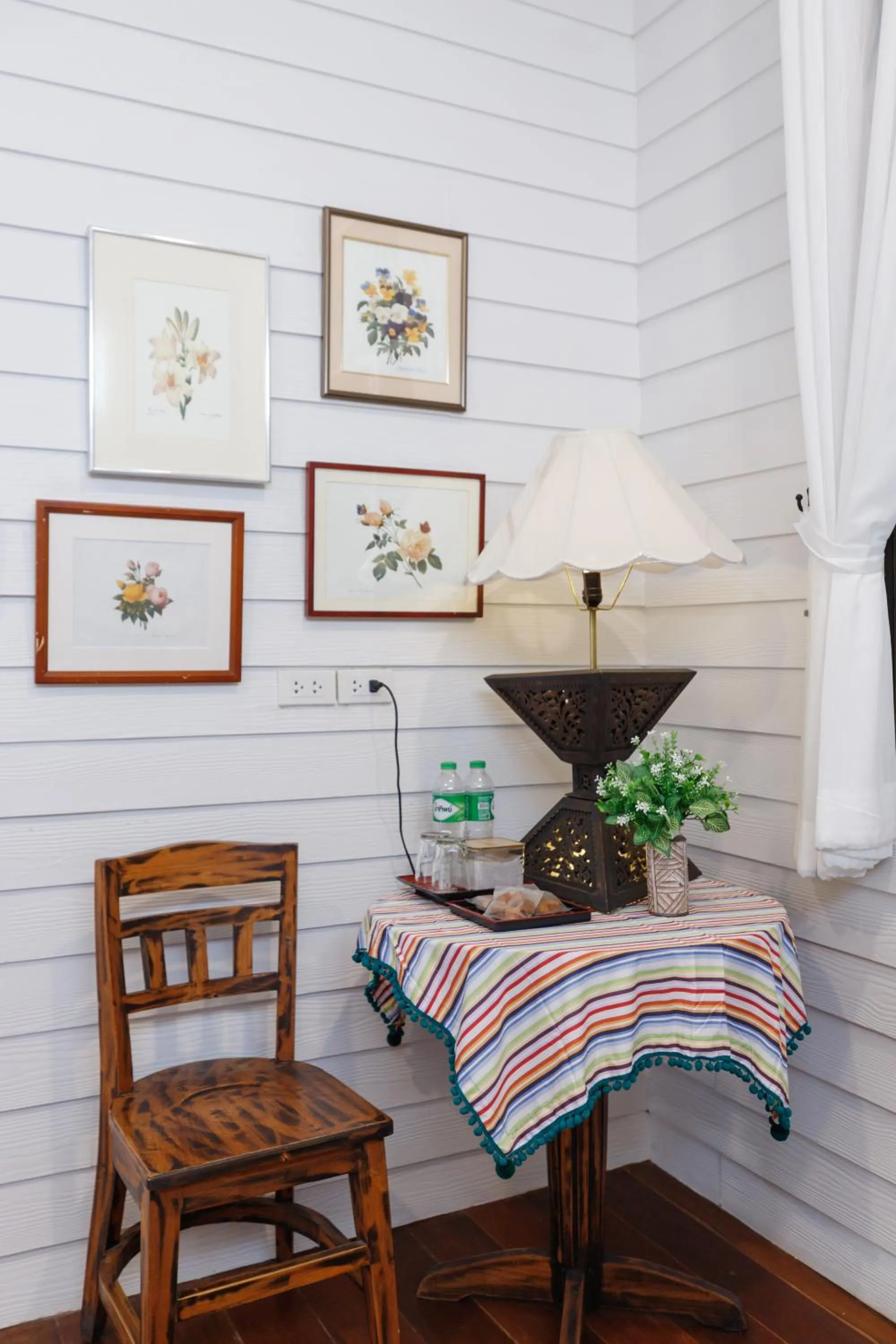 Seating area in ILILI House