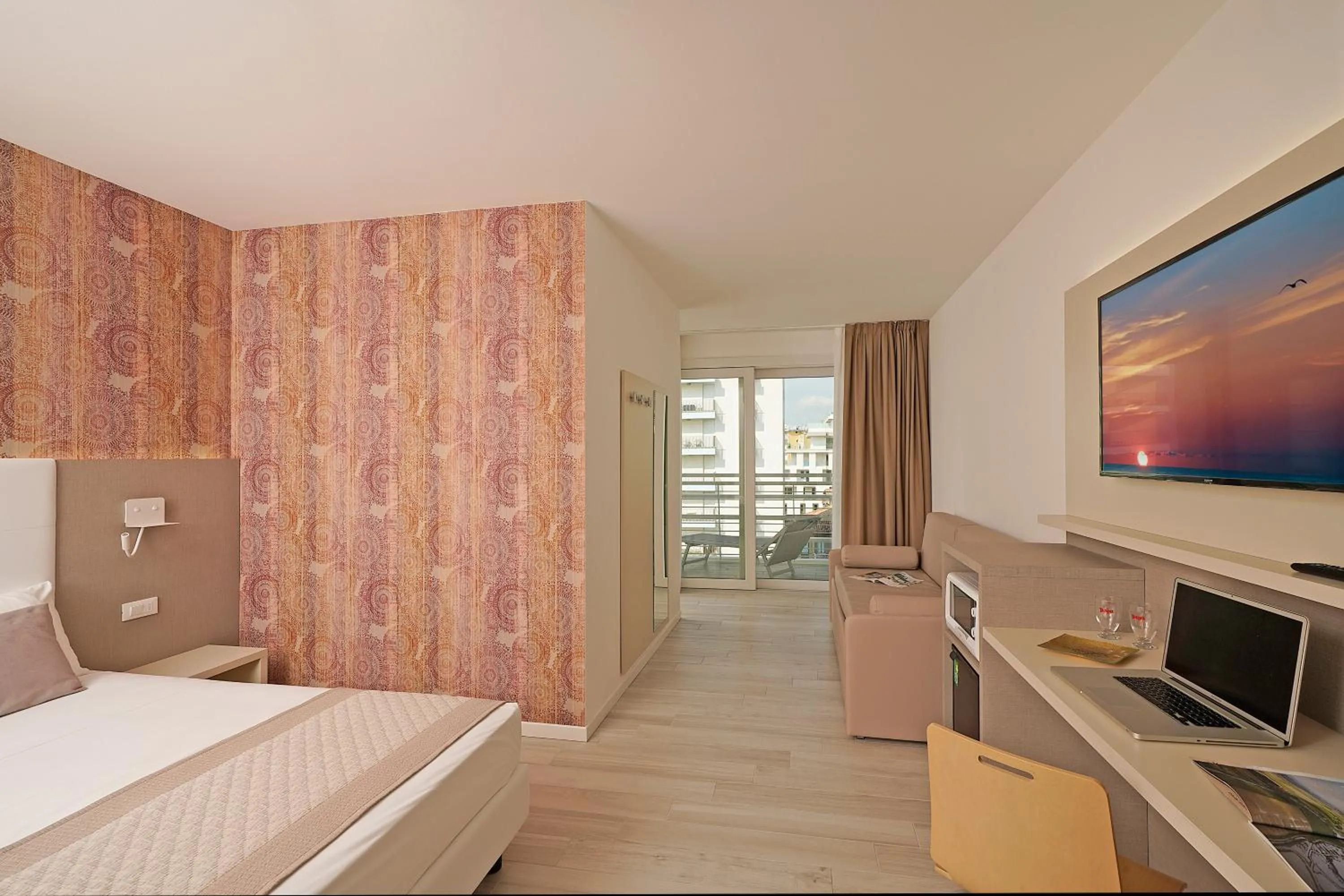 Bed in Hotel Strand a frontemare