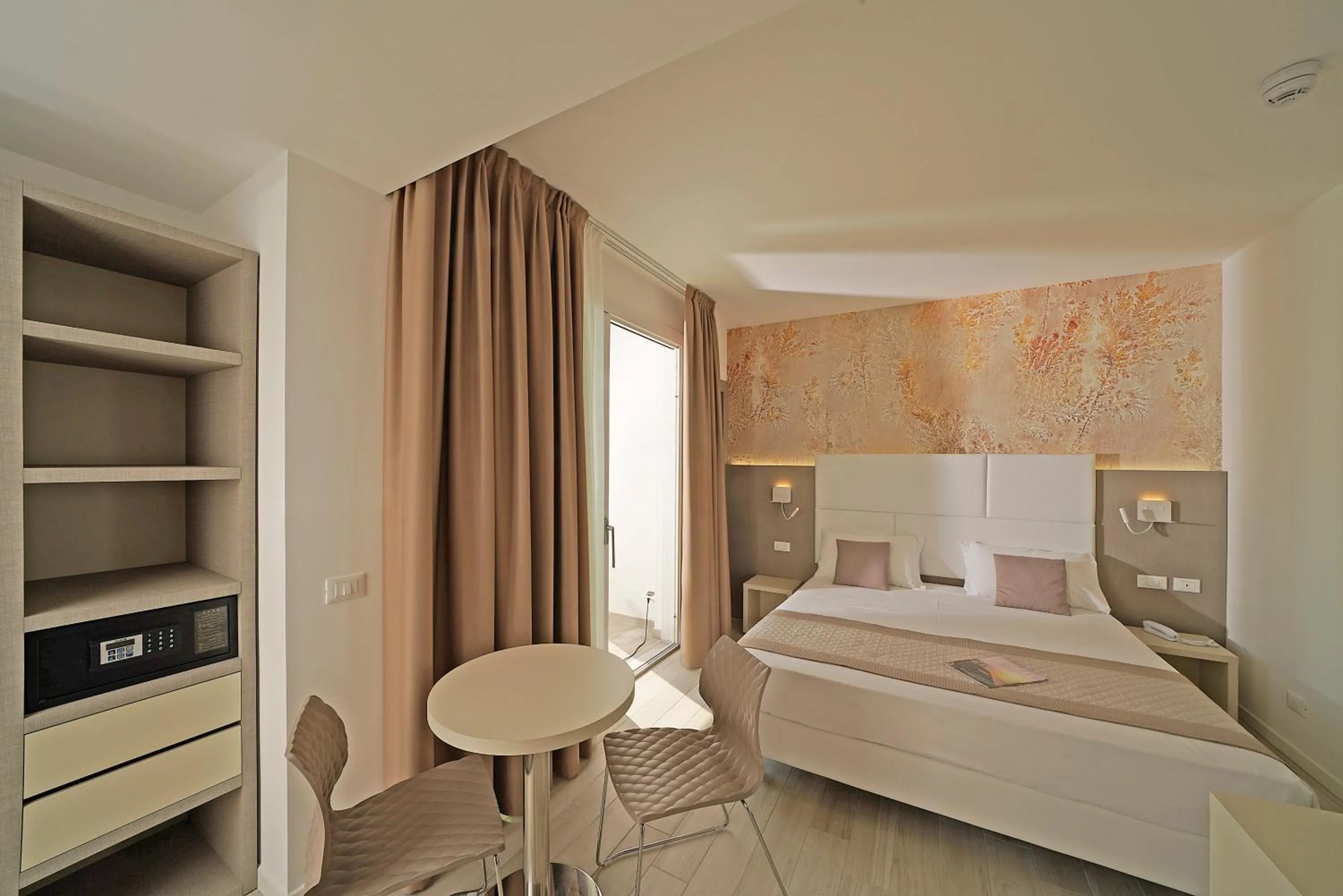 Bed in Hotel Strand a frontemare