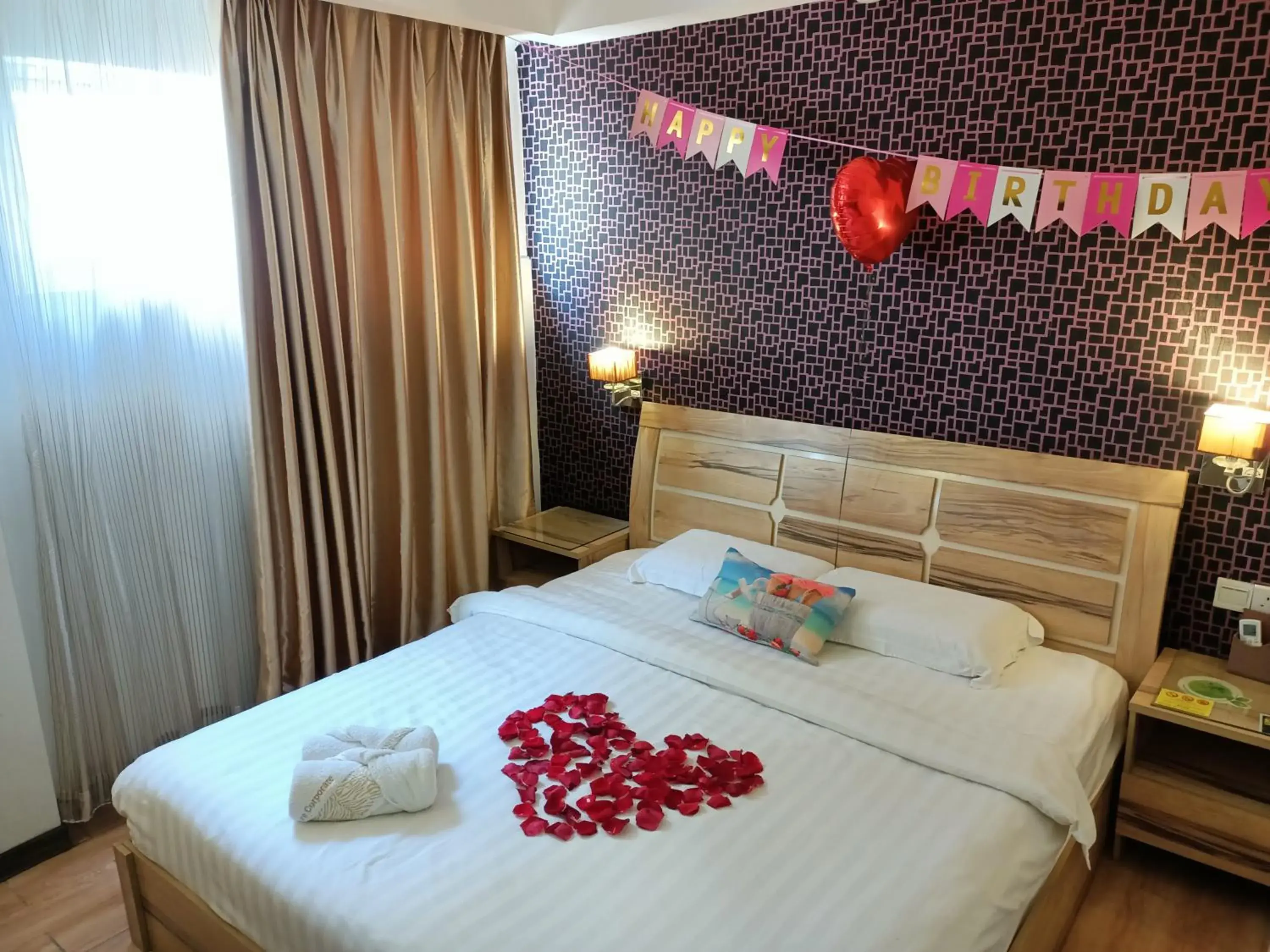 Superior Double Room with Window in Hotel Balik Pulau Superior Double Room with Window in Hotel Balik Pulau
