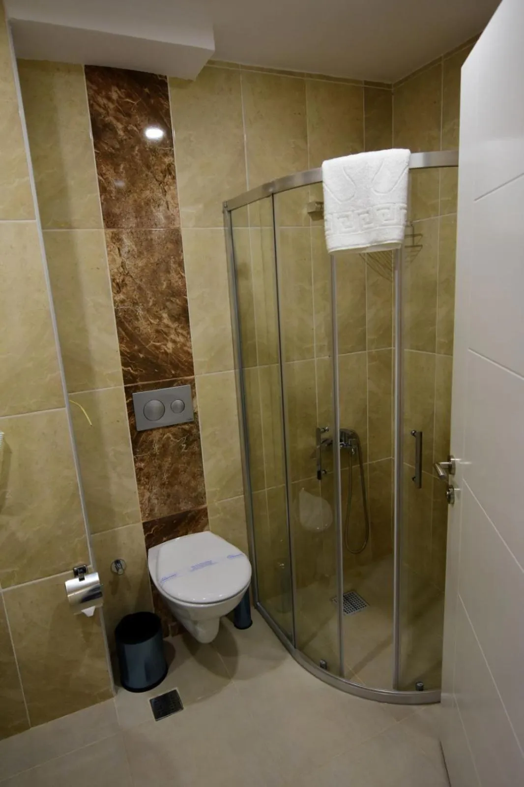 Toilet in KALİYE ASPENDOS HOTEL