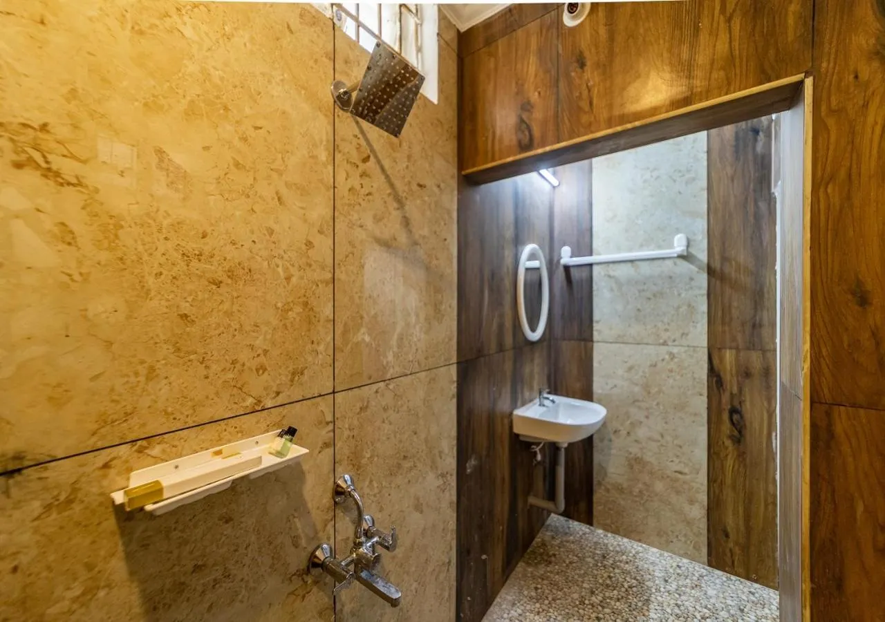 Bathroom in Yellow Residency