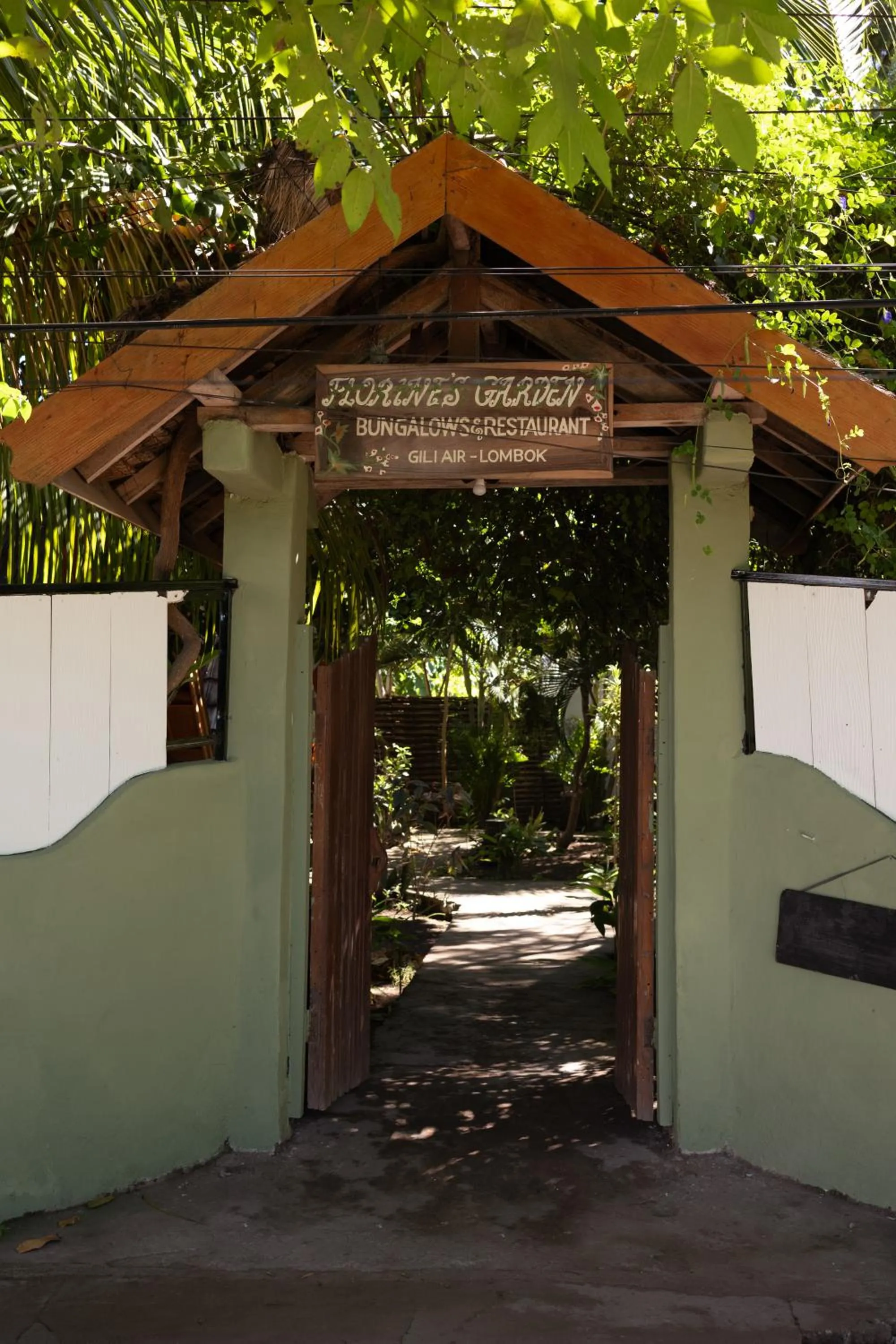 Facade/entrance in Florine's Garden