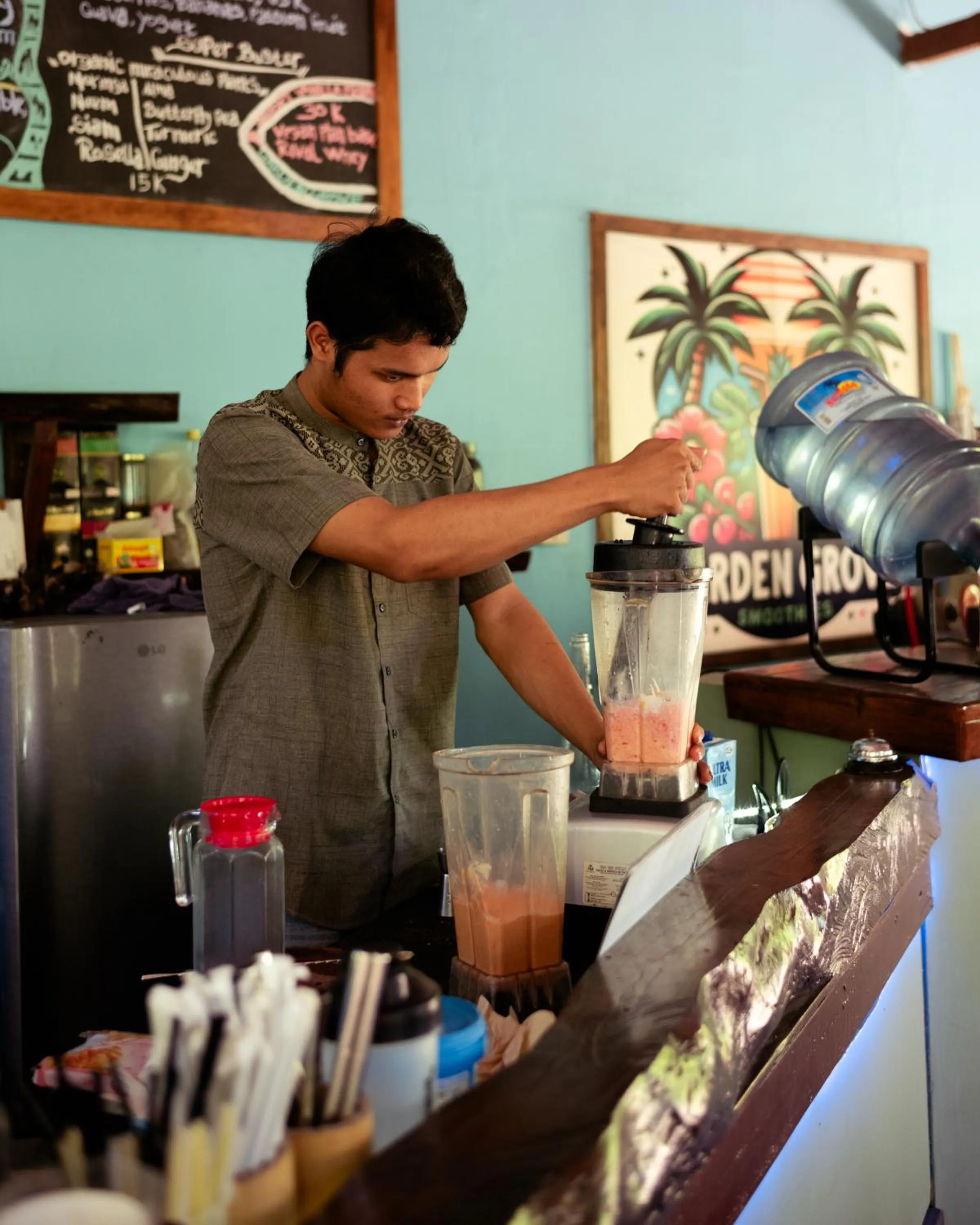 Restaurant/places to eat in Florine's Garden