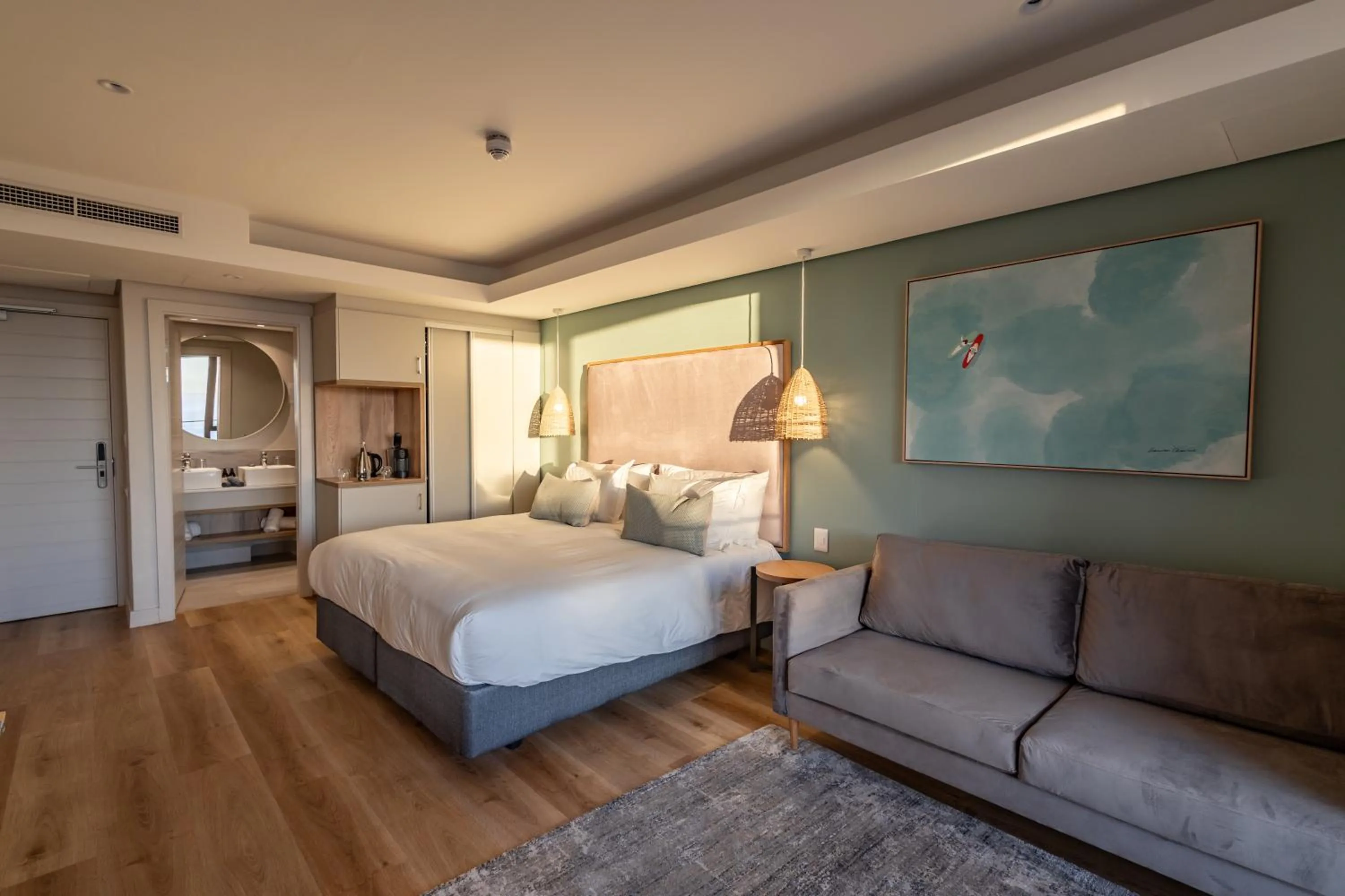 Bed in Plett Quarter Hotel - Lion Roars Hotels & Lodges