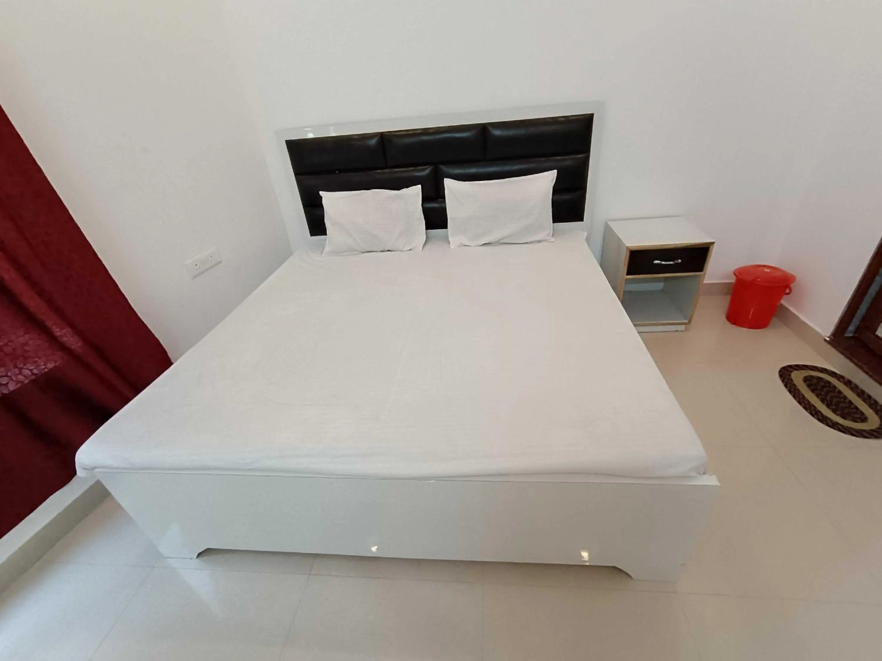 Bedroom, Bed in Hotel O Home Kanak Hotel & Resort Homestay