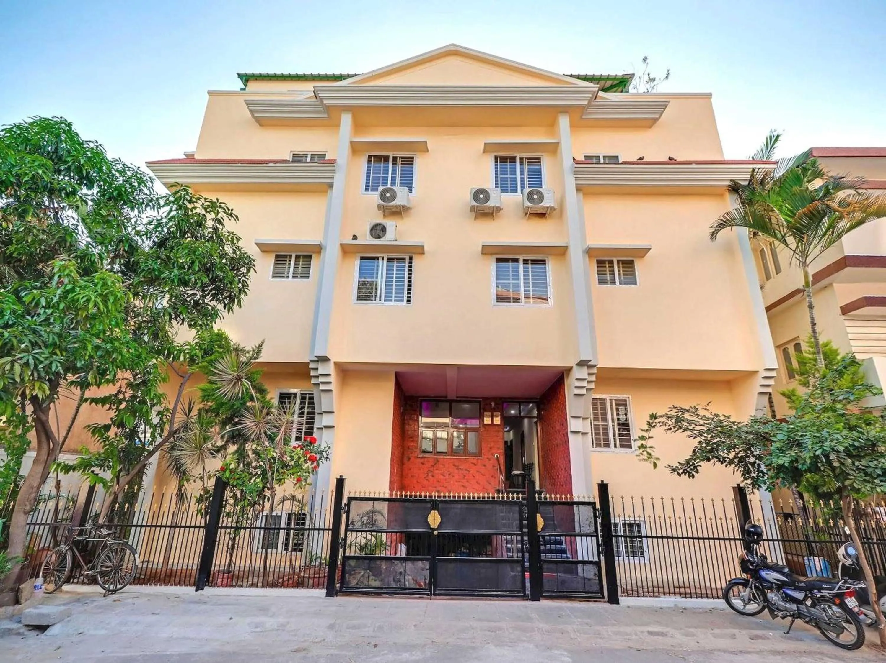 Facade/entrance in Collection O Champion Paradise