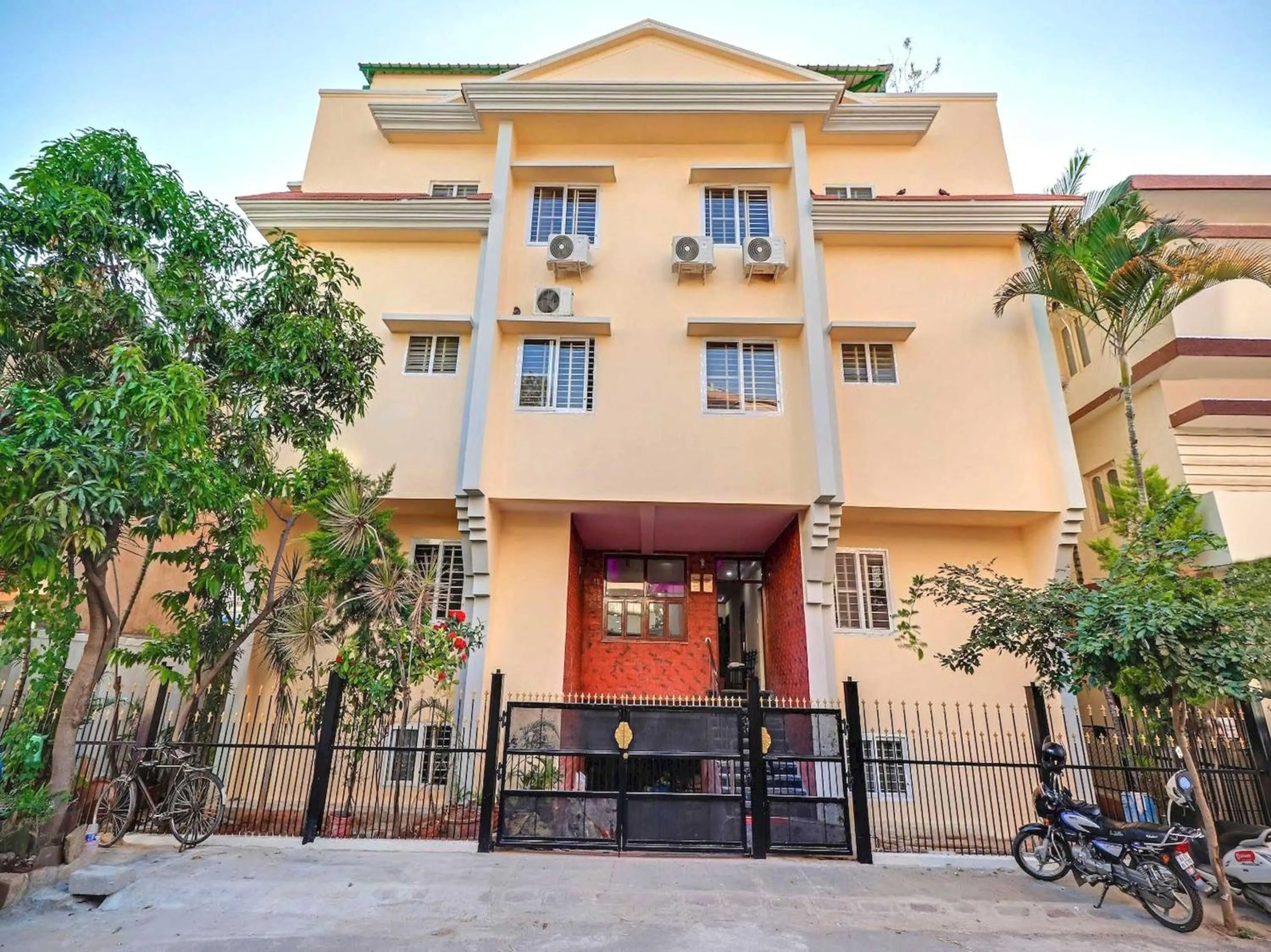 Facade/entrance in Collection O Champion Paradise