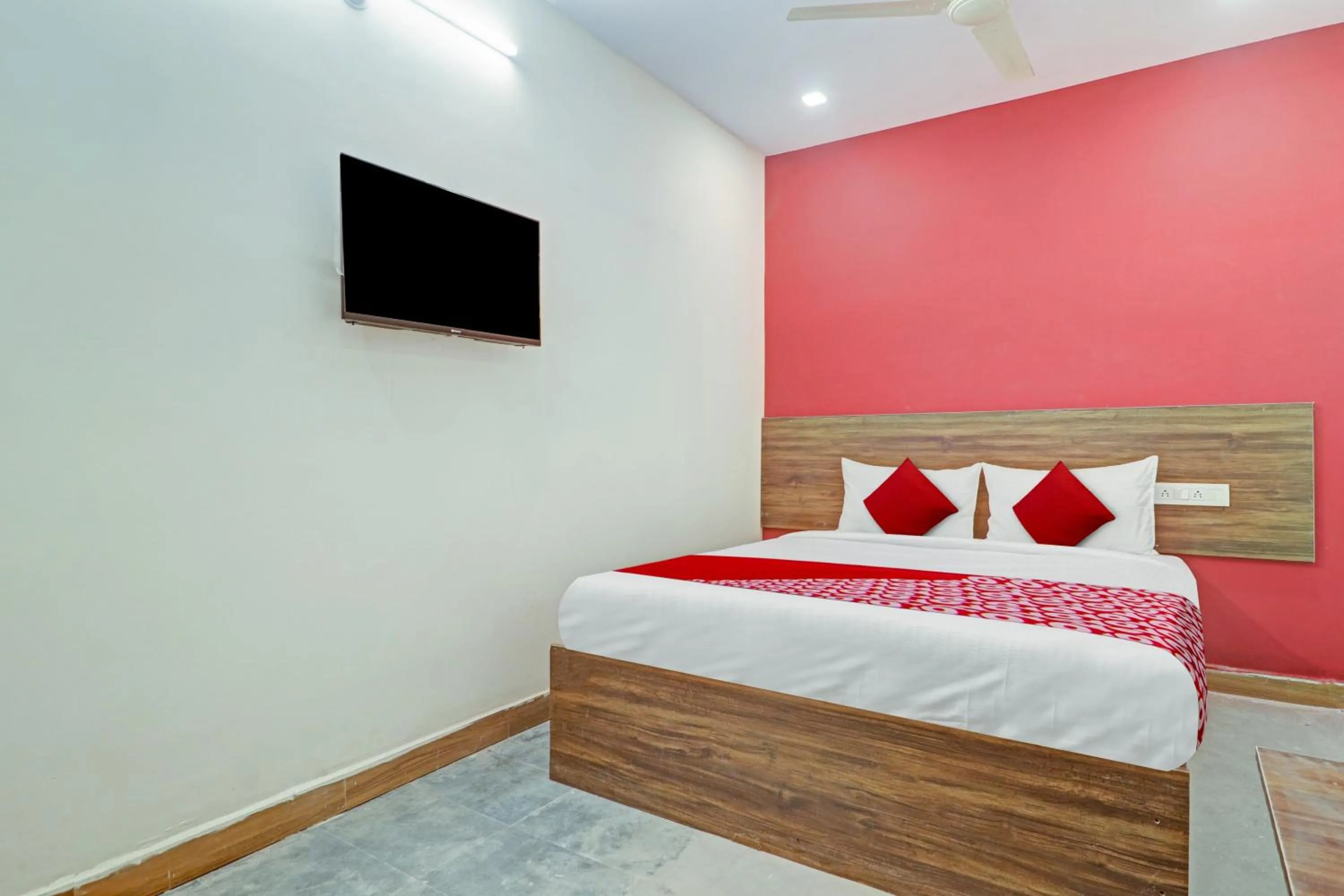 Bedroom, Bed in Hotel O Lavish Stay