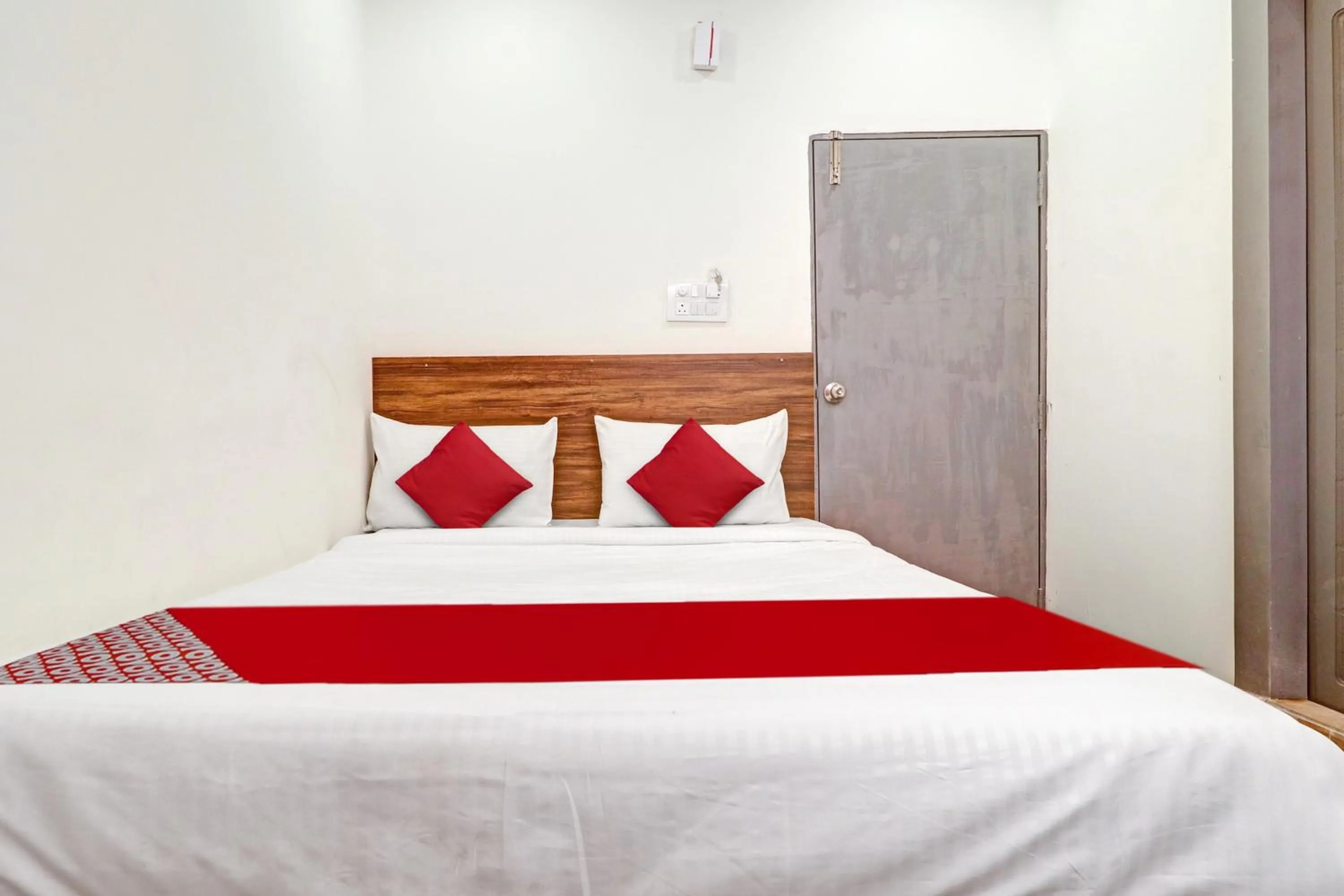 Bedroom, Bed in Hotel O Lavish Stay