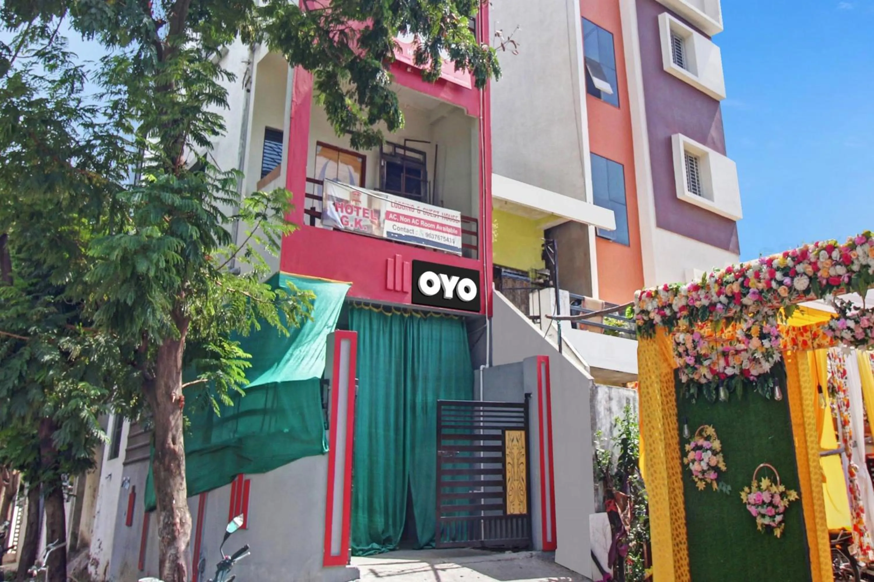 Facade/entrance in Hotel O G.K Lodging and Guest House