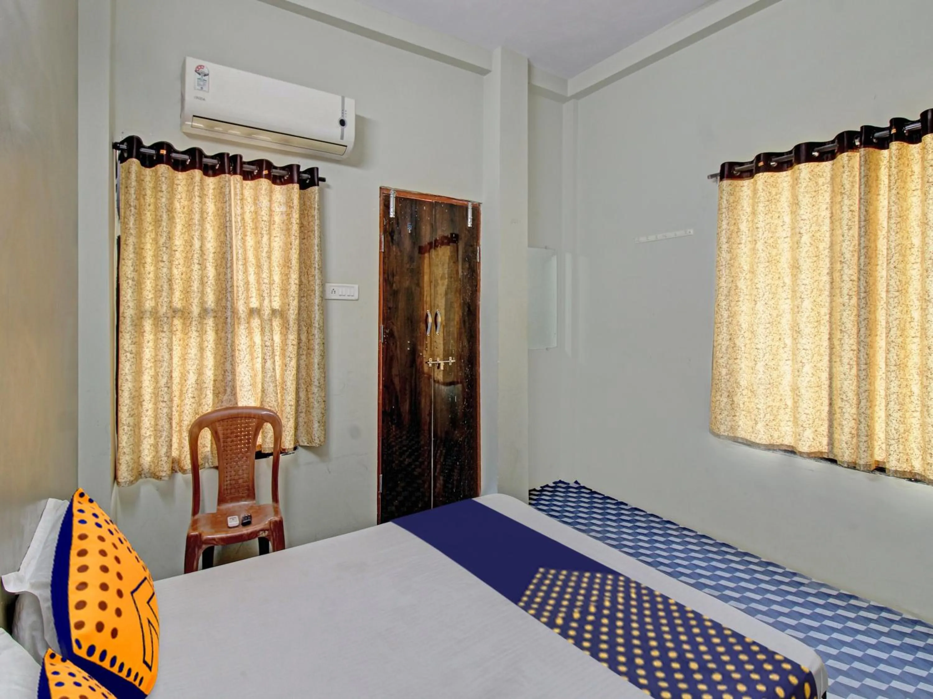Bedroom, Bed in Hotel O G.K Lodging and Guest House