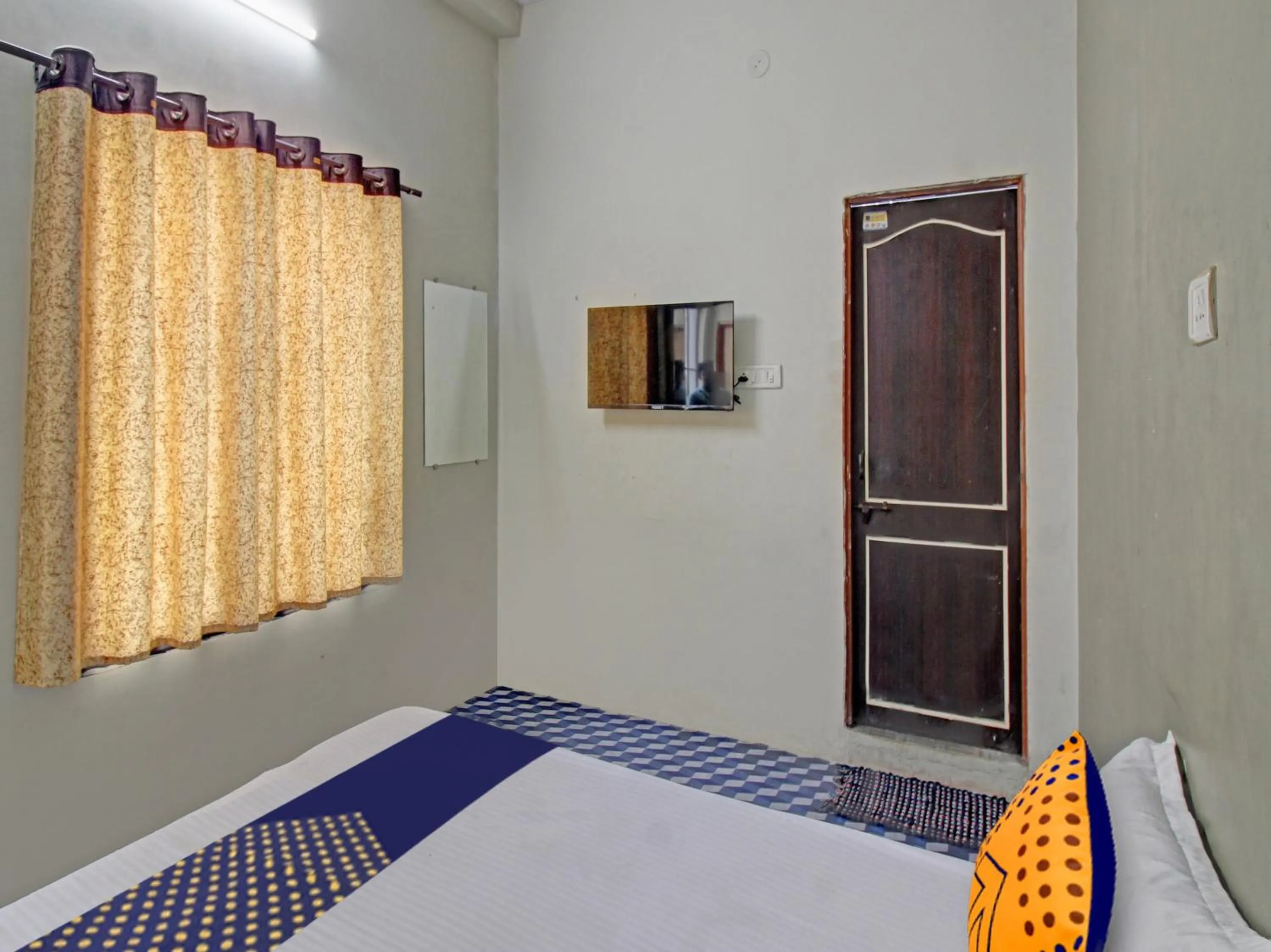 Bedroom, Bed in Hotel O G.K Lodging and Guest House