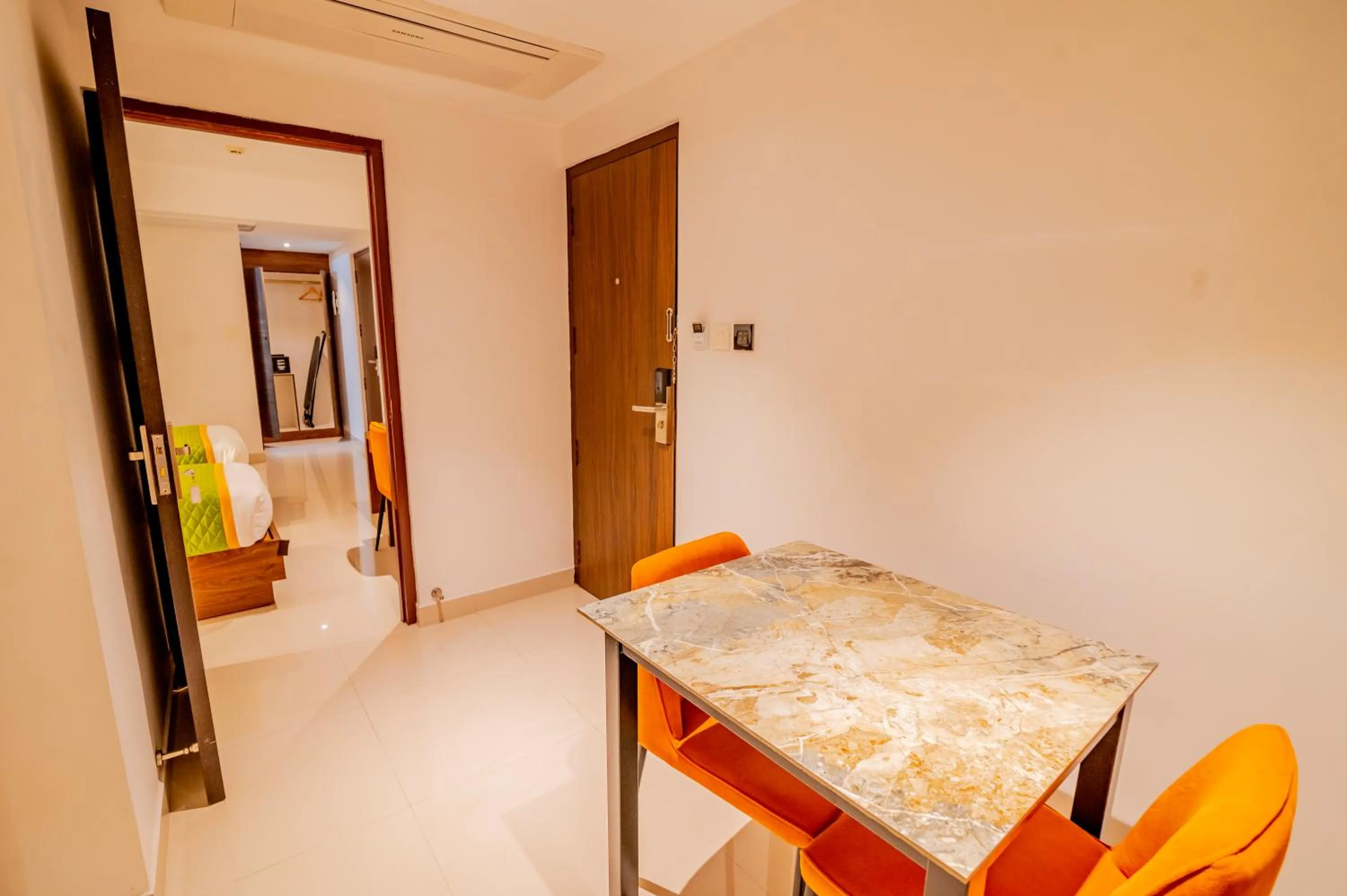 Dining area in Hotel Seven Lights