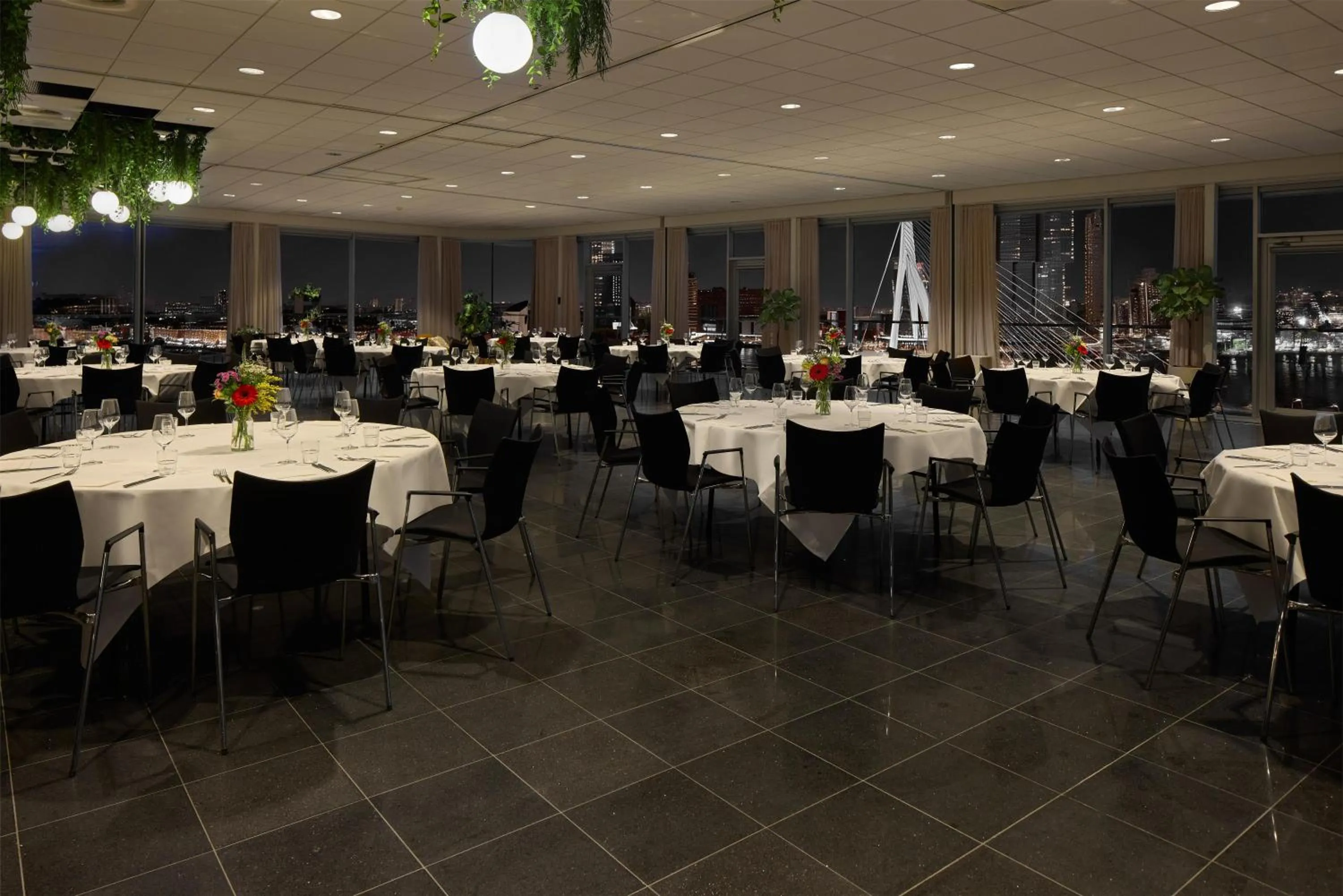 Meeting/conference room in DoubleTree by Hilton Rotterdam Centre