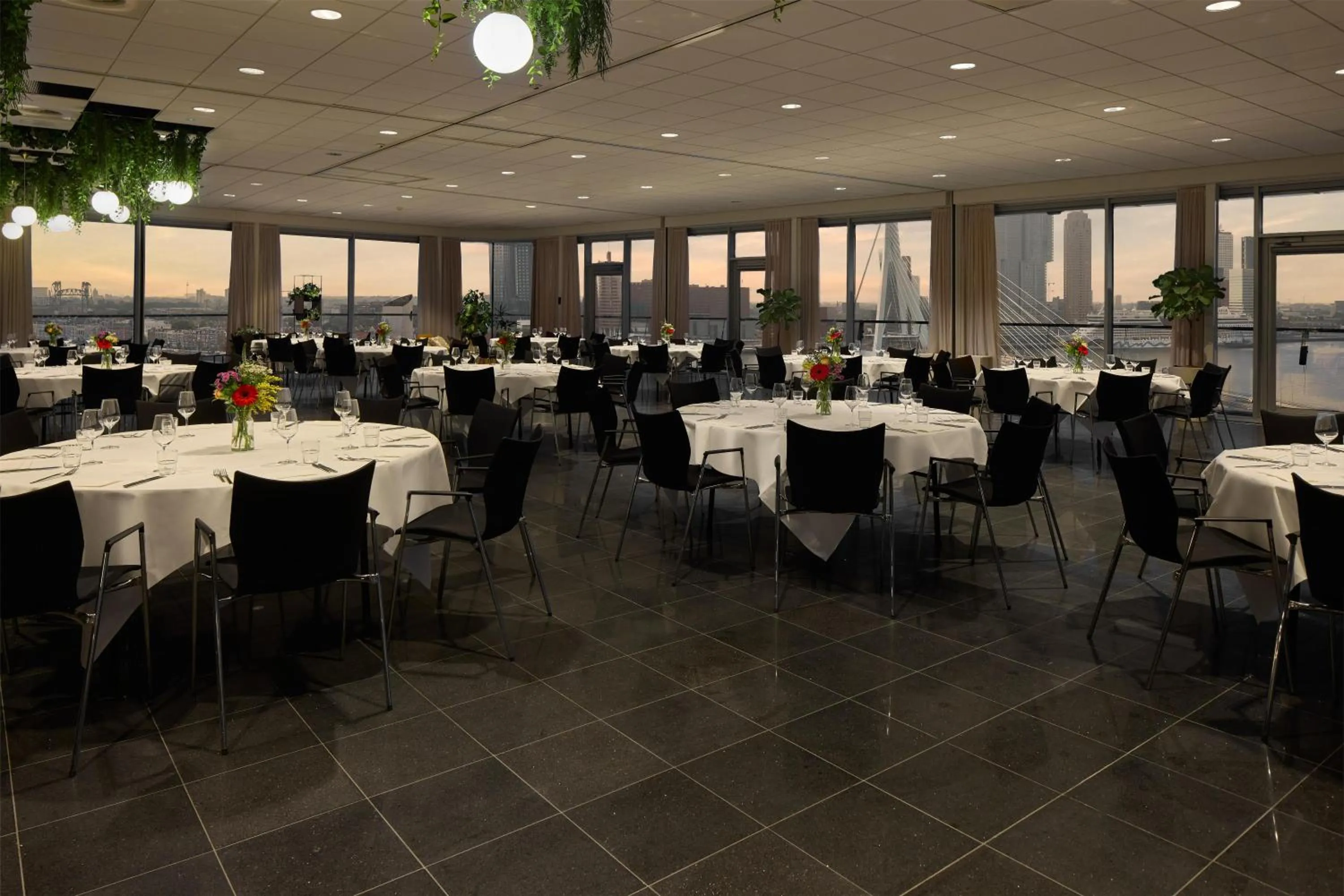 Meeting/conference room in DoubleTree by Hilton Rotterdam Centre