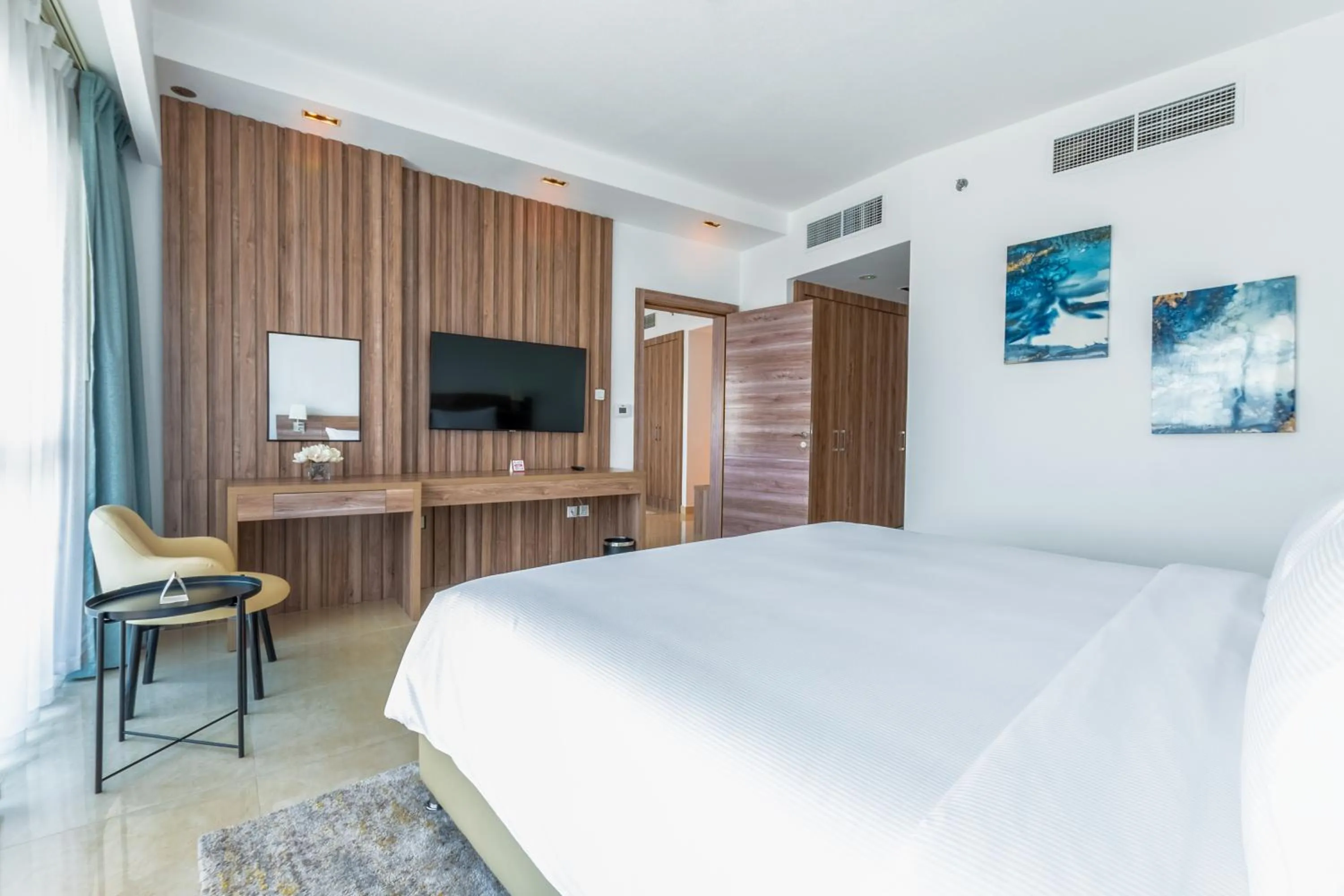 Bedroom, Bed in Pyramisa Hotel Apartments