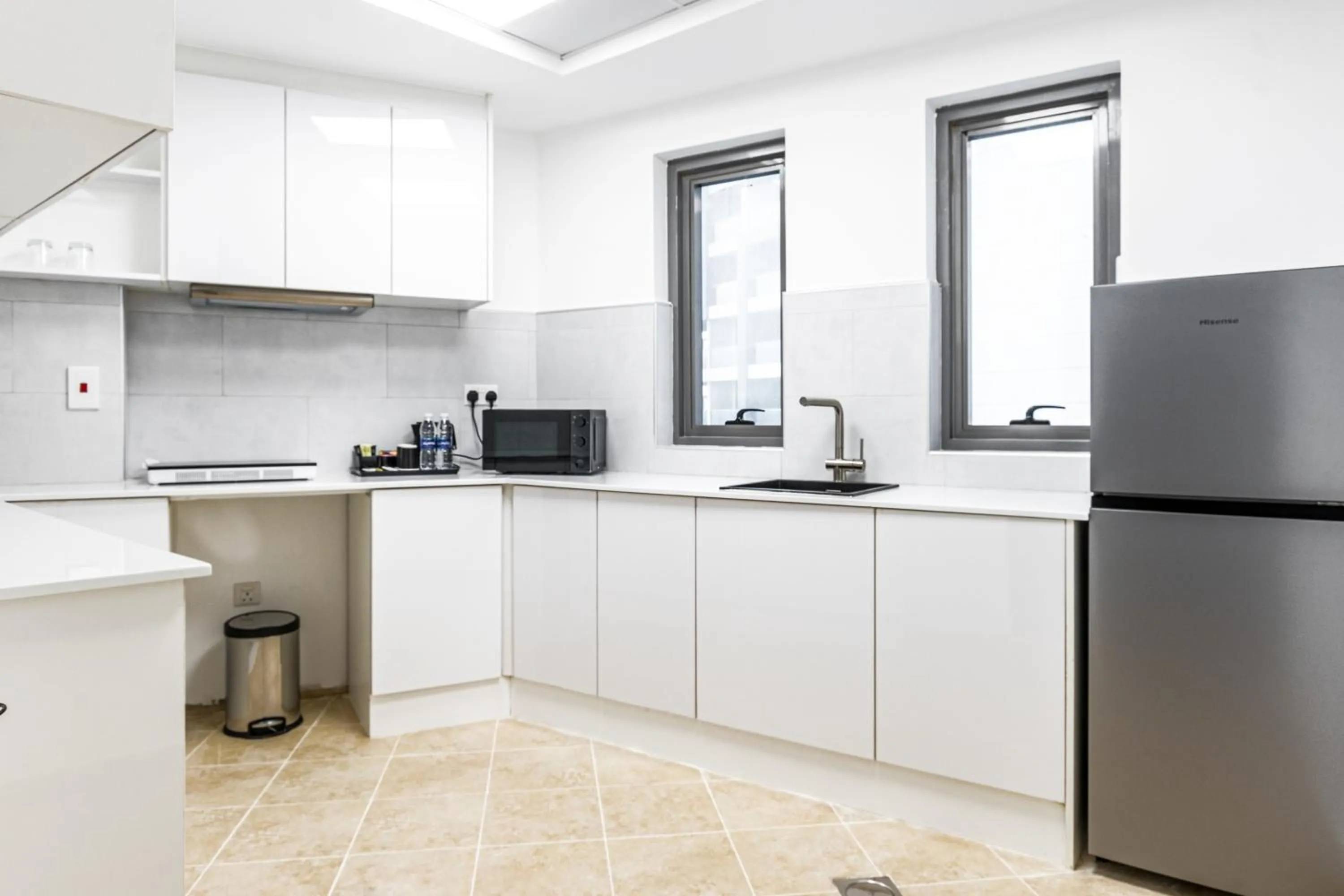 Kitchen or kitchenette in Pyramisa Hotel Apartments