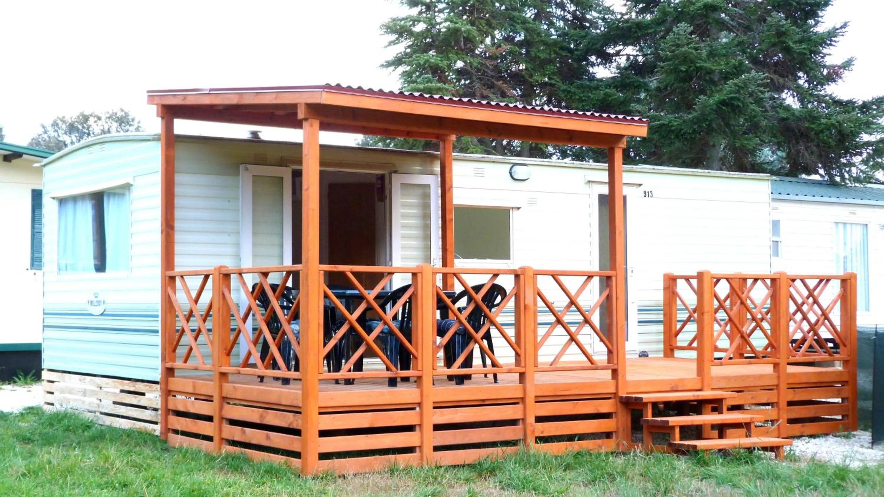 Balcony/Terrace in Camping Media Mobile Homes in Brioni Sunny Camping