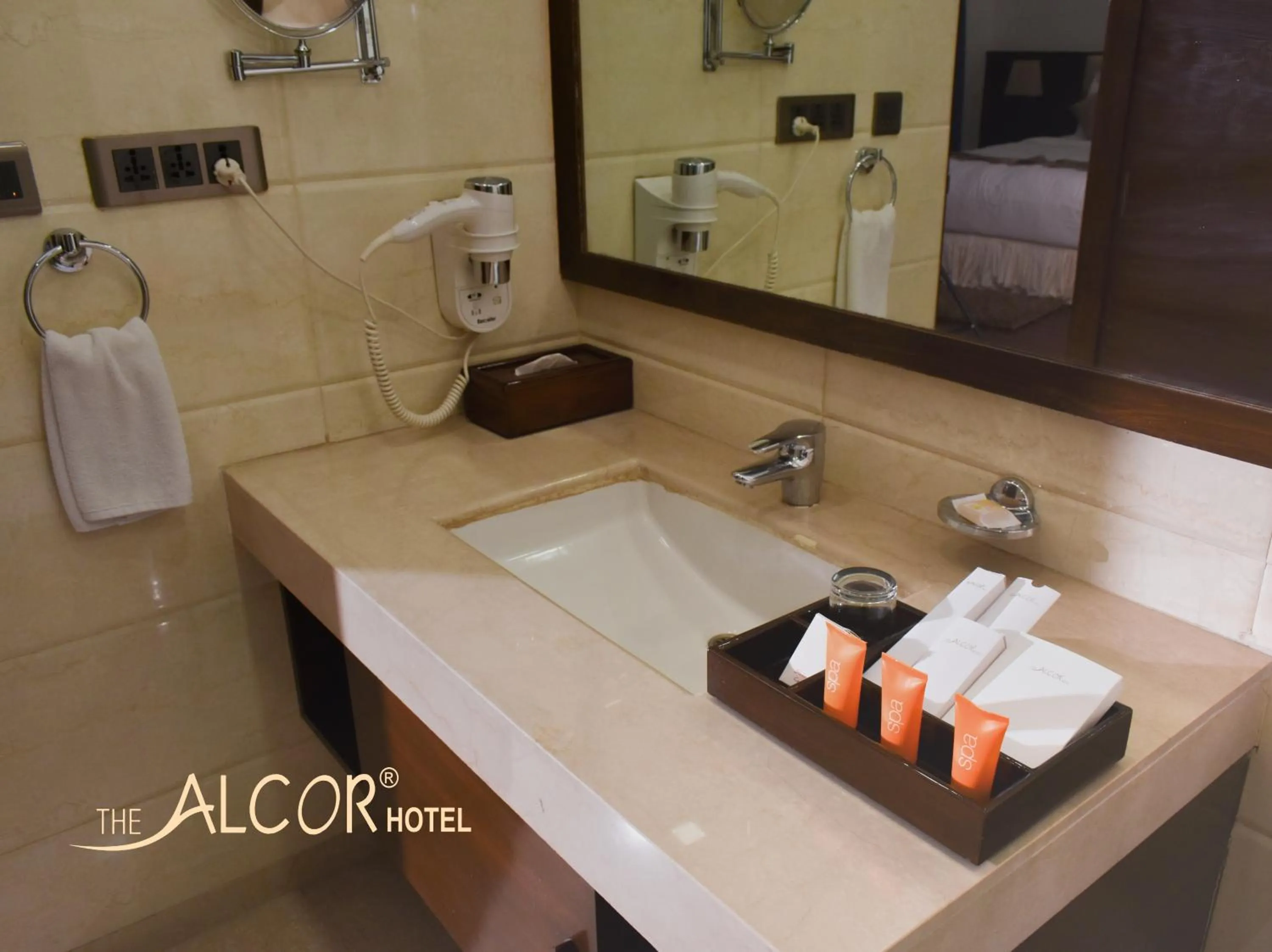 Toilet in The Alcor Hotel