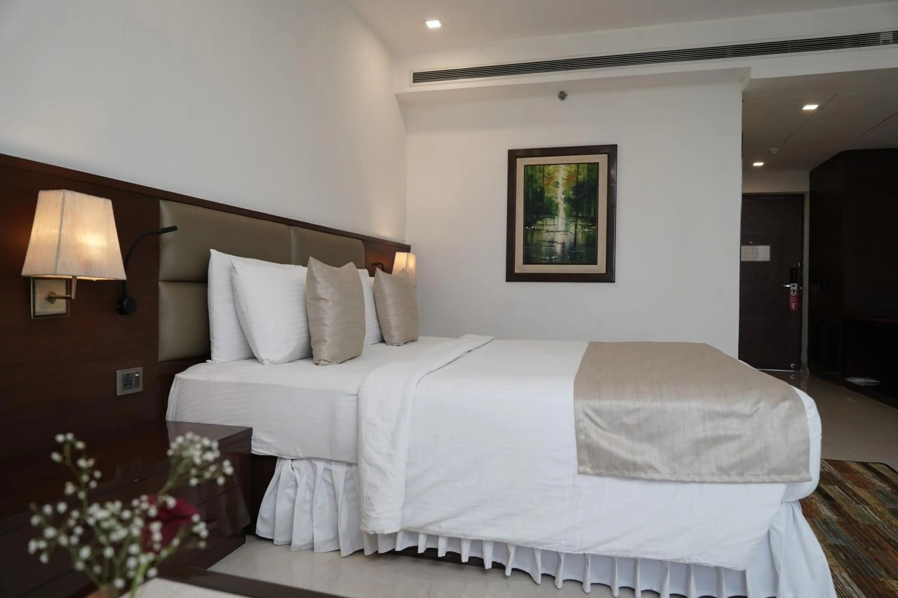 Bed in The Alcor Hotel