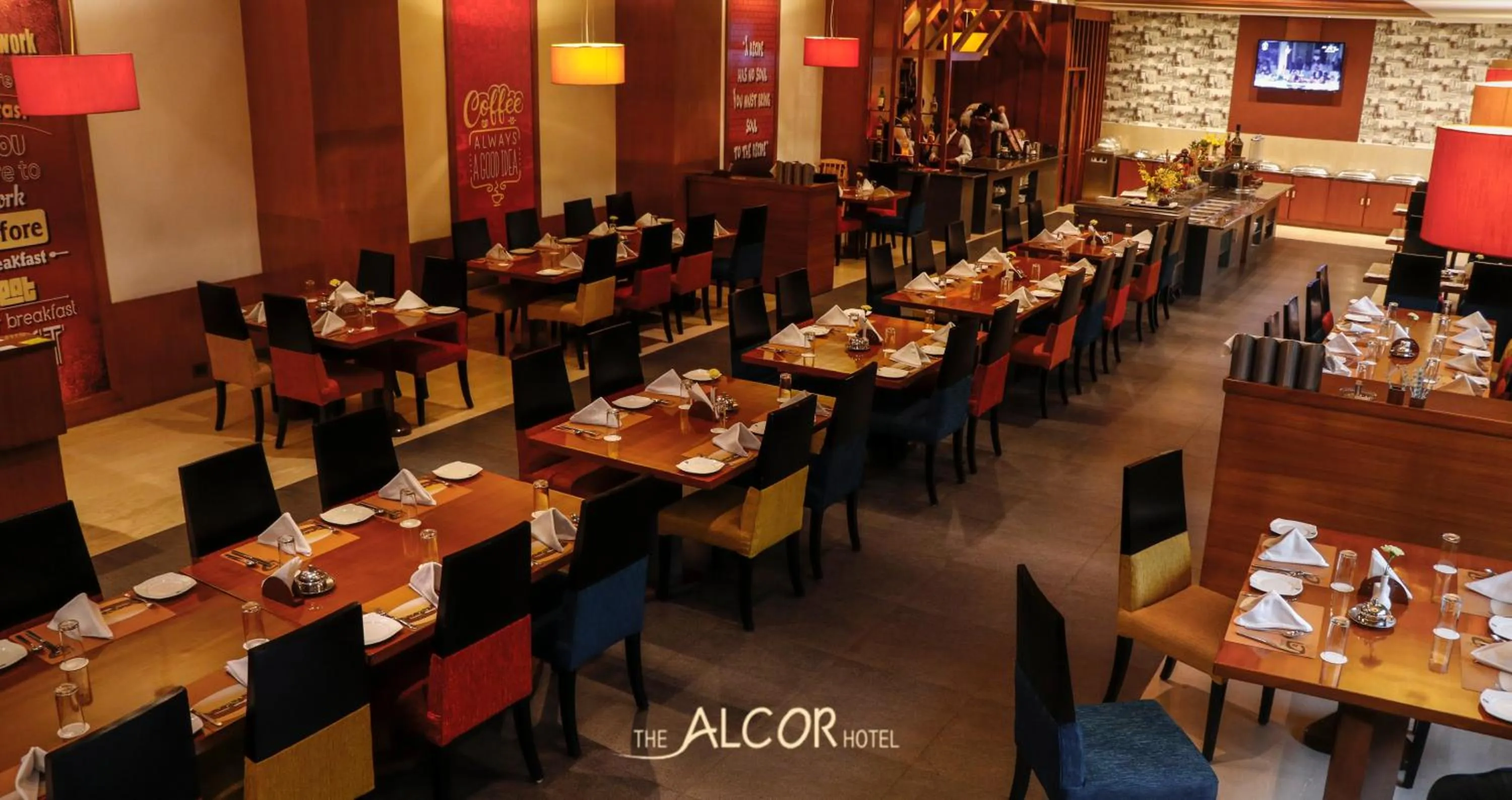 Restaurant/places to eat in The Alcor Hotel