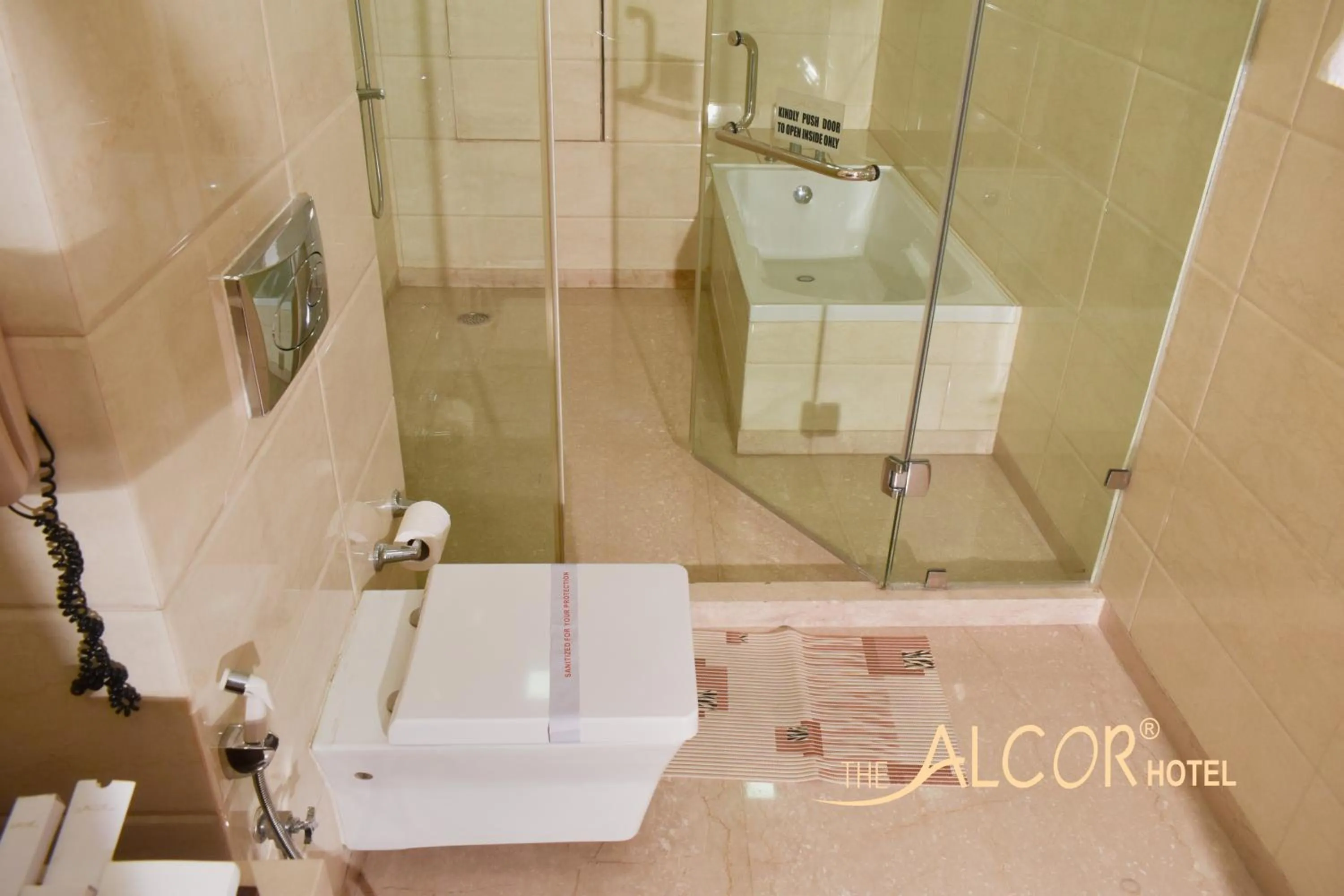 Shower in The Alcor Hotel