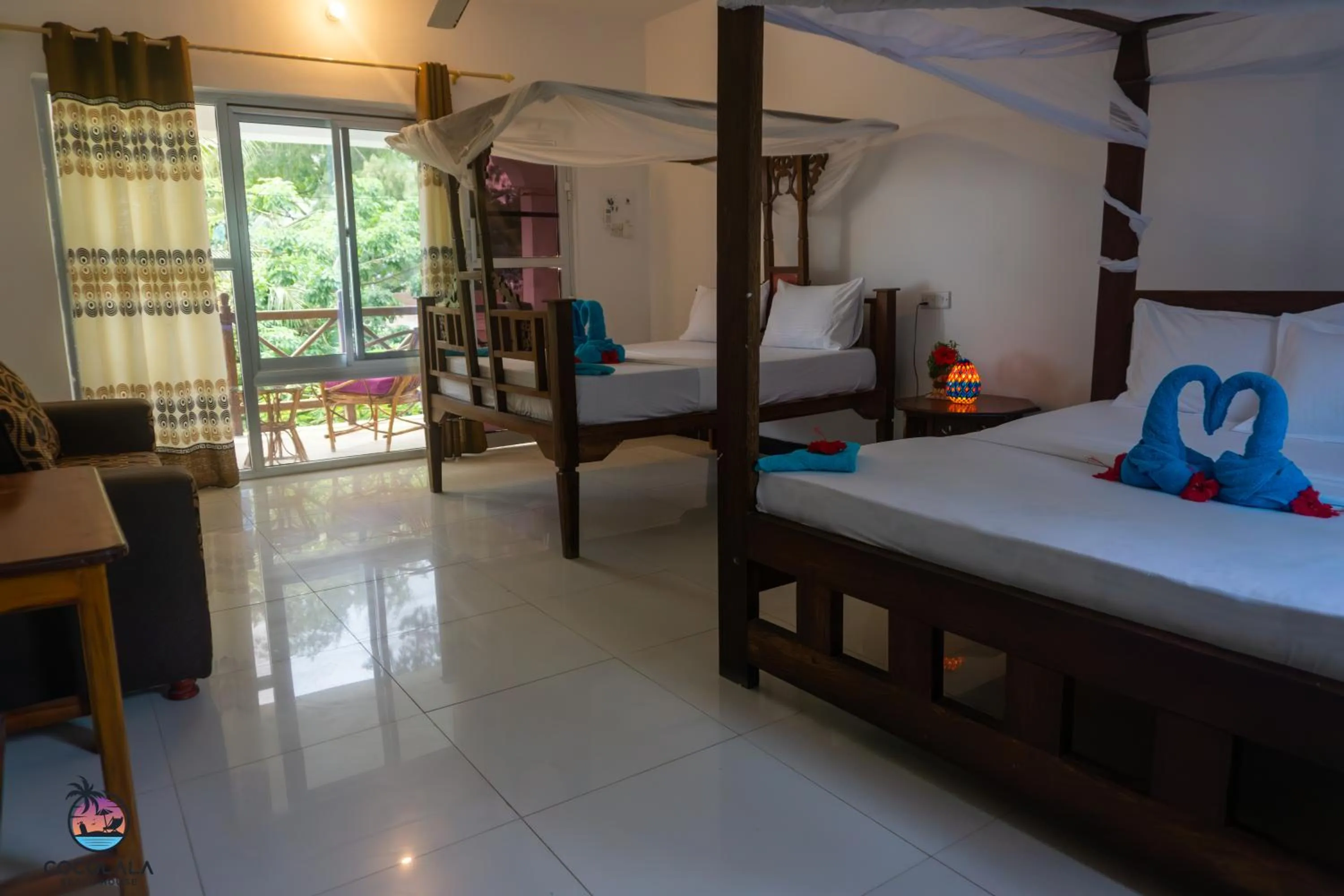 Photo of the whole room, Bed in Cocolala Beach House