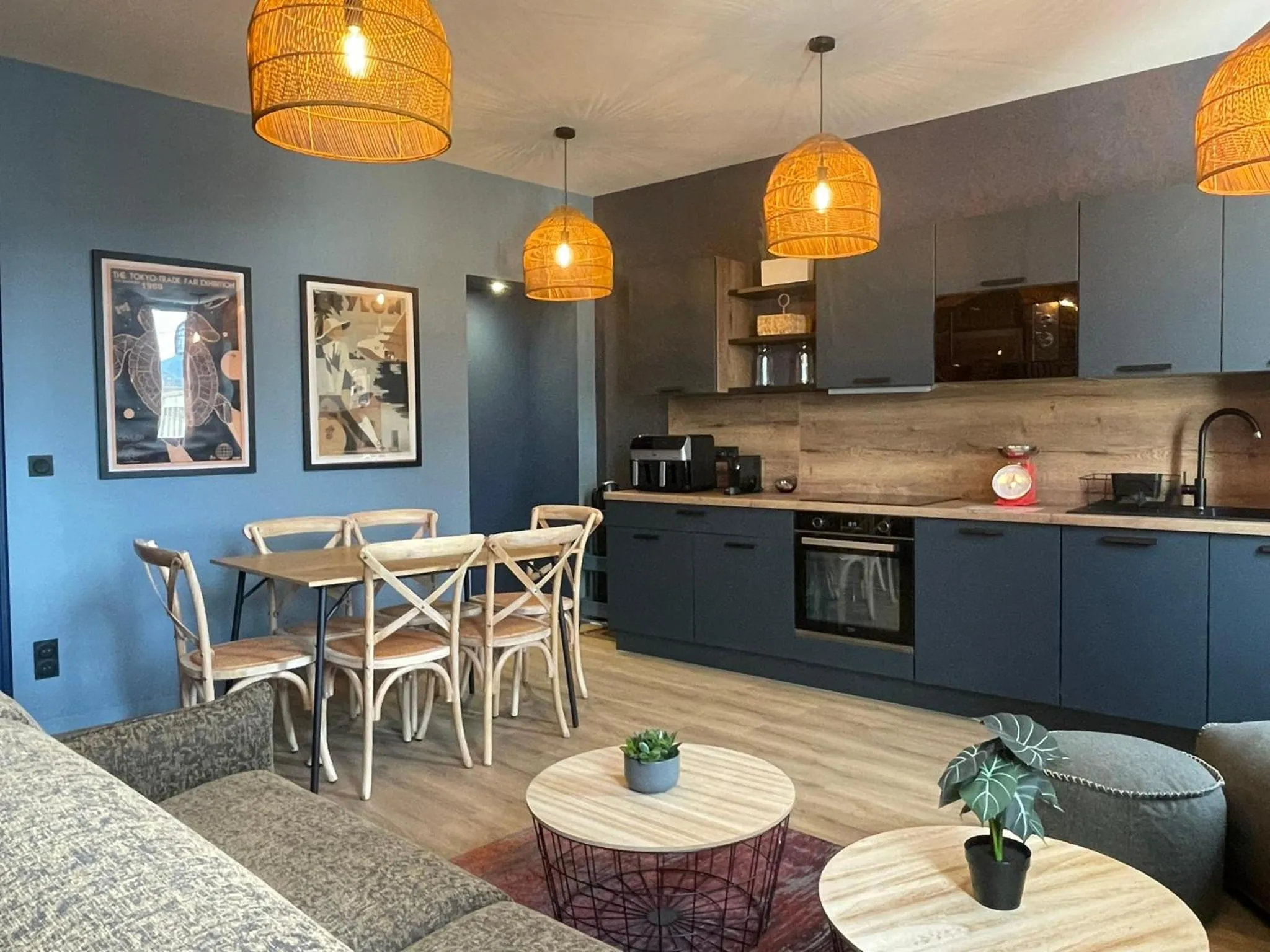 Kitchen or kitchenette in Nouvel Hôtel & Appartements