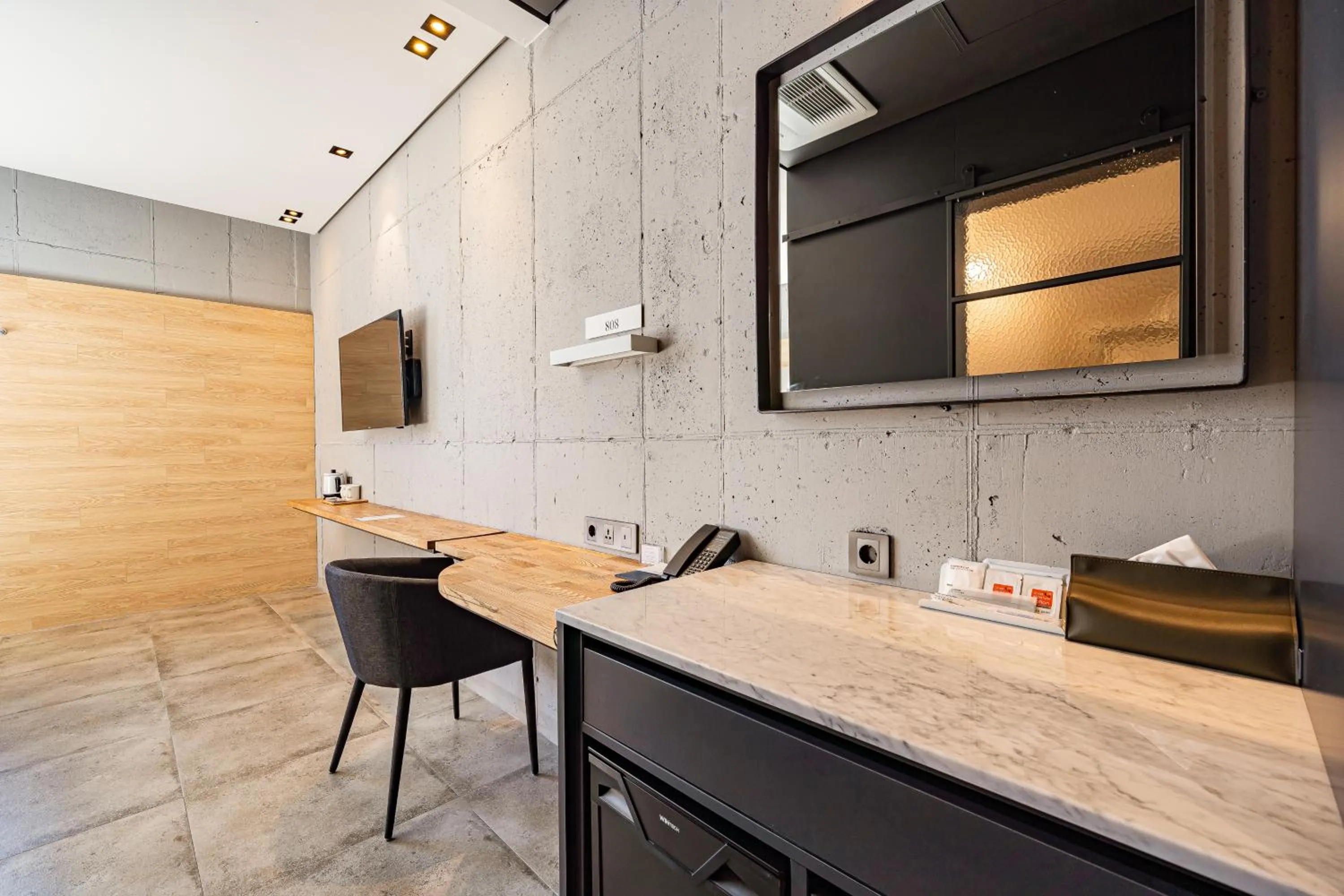 hair dresser in The Hong C Hotel