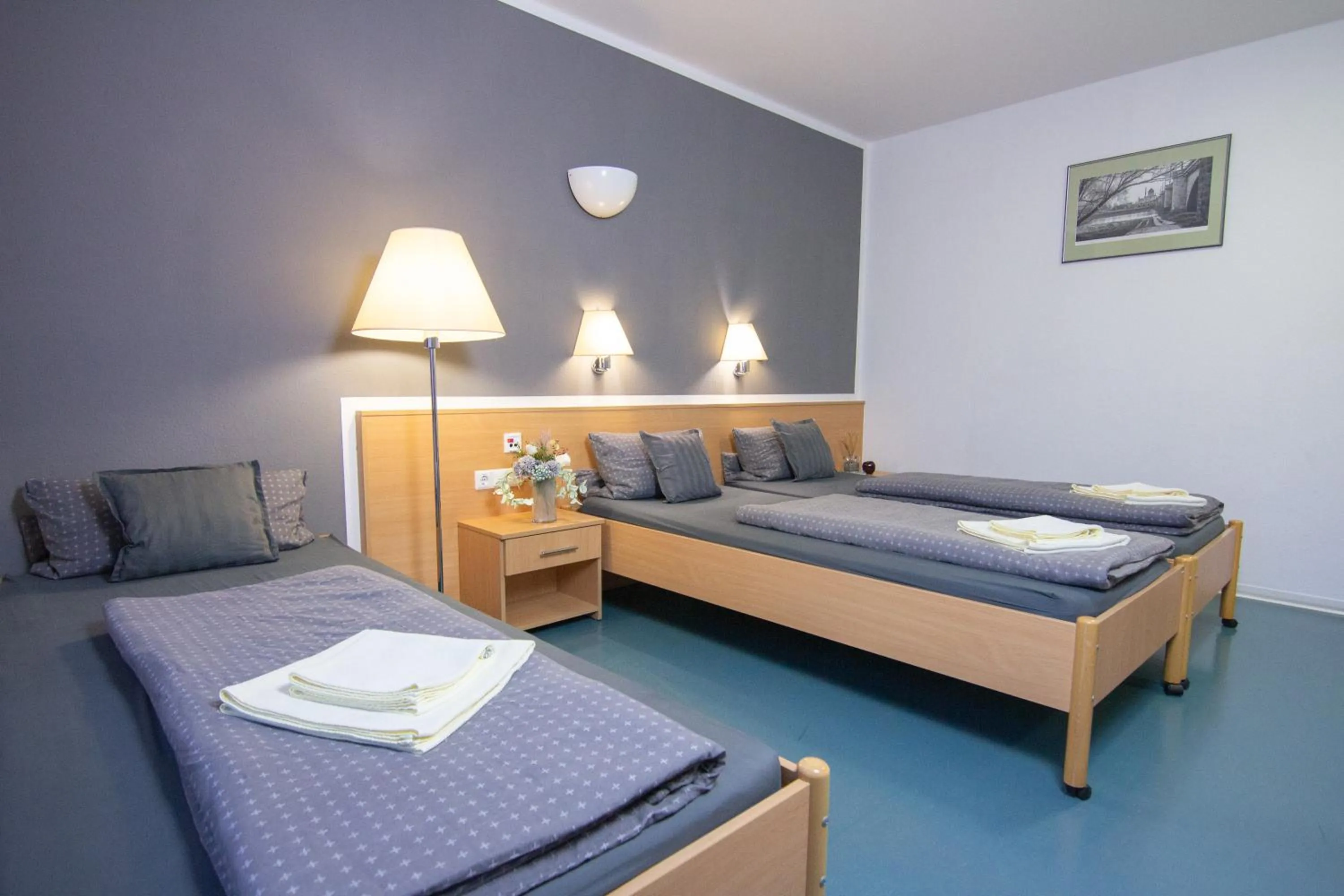 Bed in Green Night Hotel