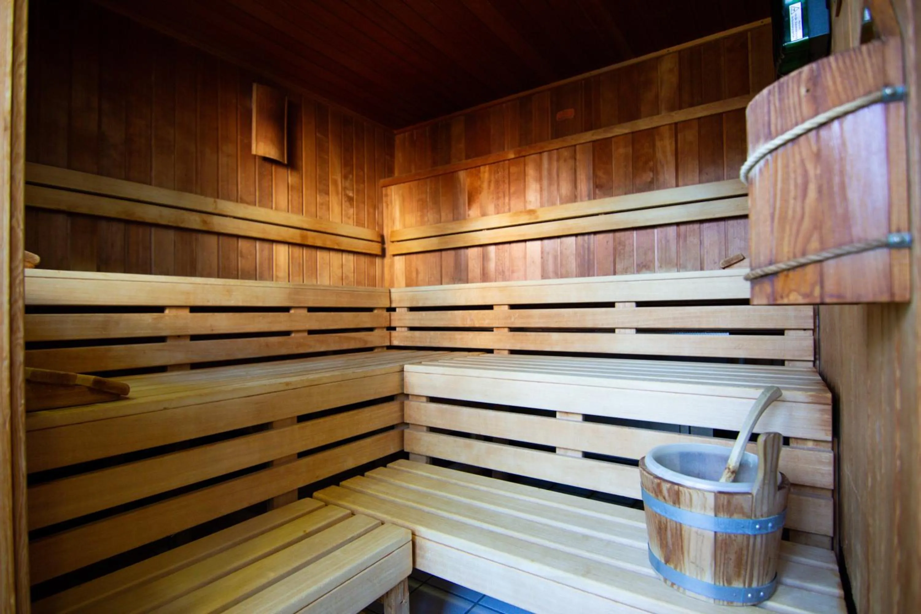 Sauna in Green Night Hotel
