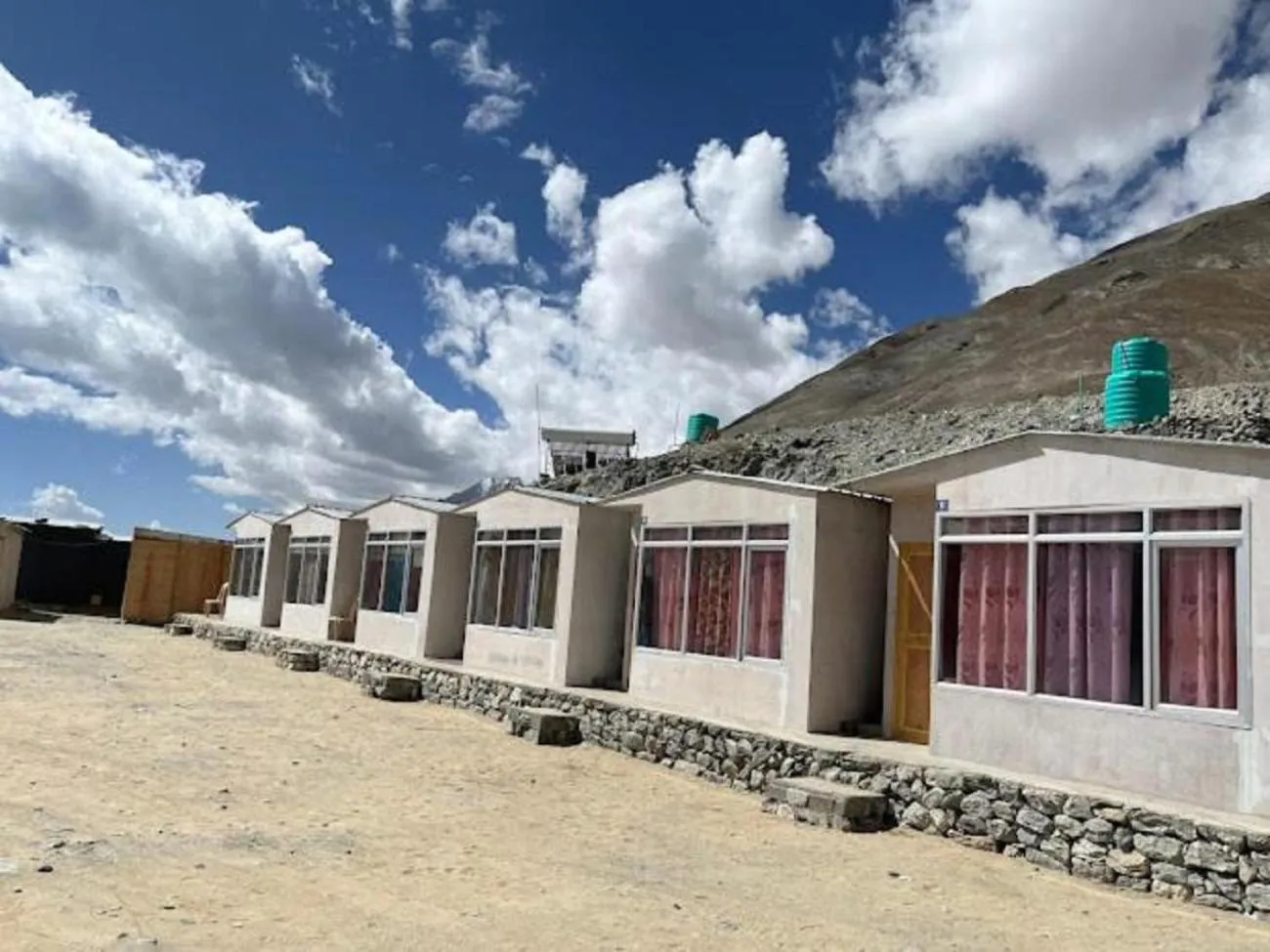 Property building in Soma Retreat Cottage, Pangong Lake