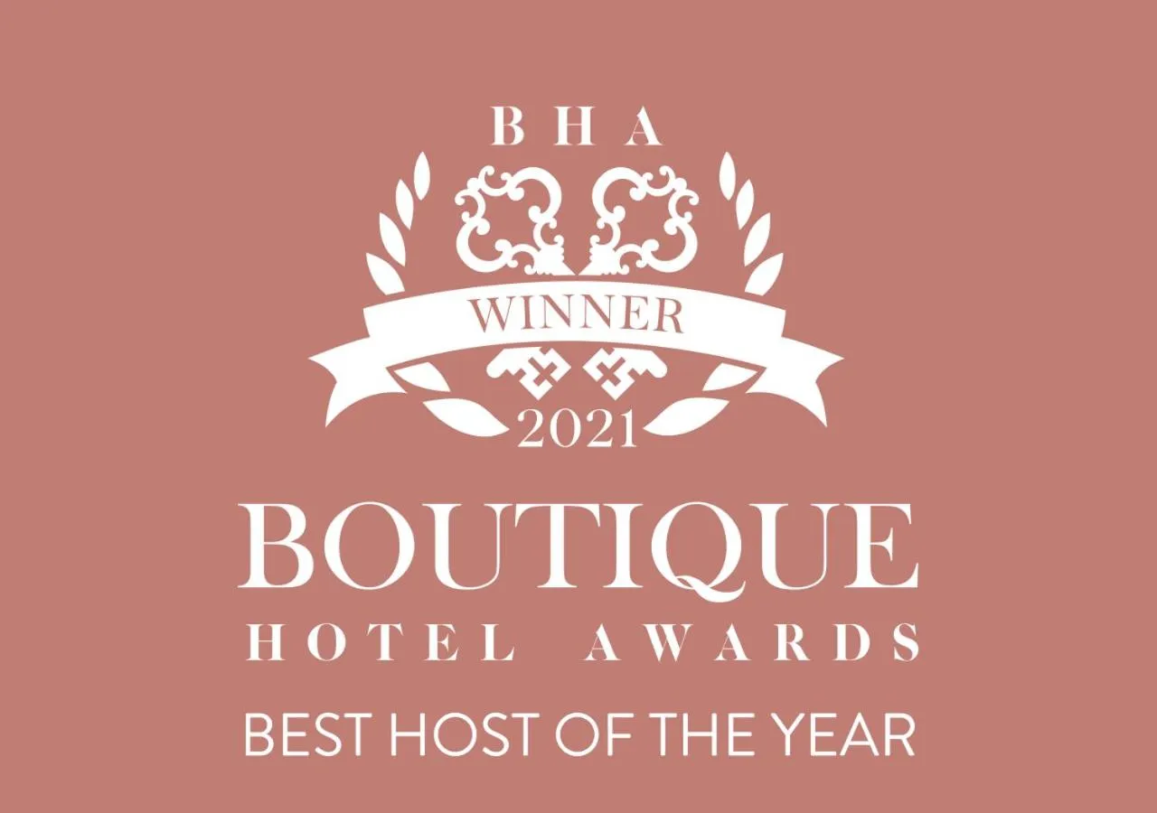 Lobby or reception in Relais Rossar Boutique Hotel Garda & Hills