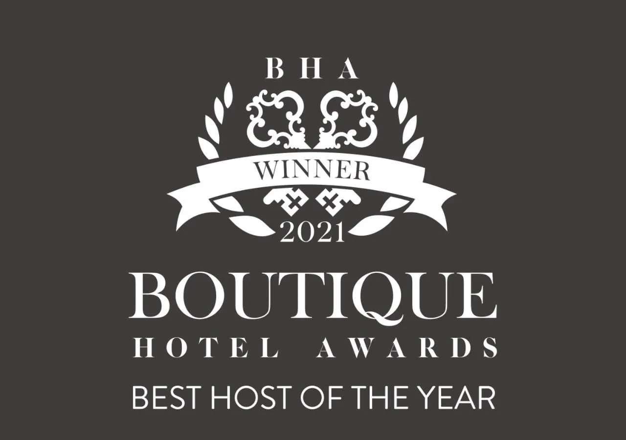 Lobby or reception in Relais Rossar Boutique Hotel Garda & Hills