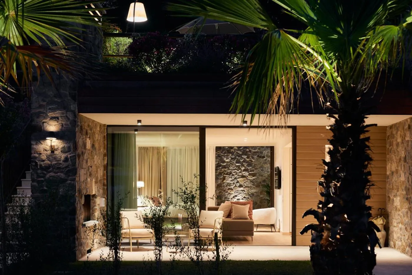 Seating area in Relais Rossar Boutique Hotel Garda & Hills