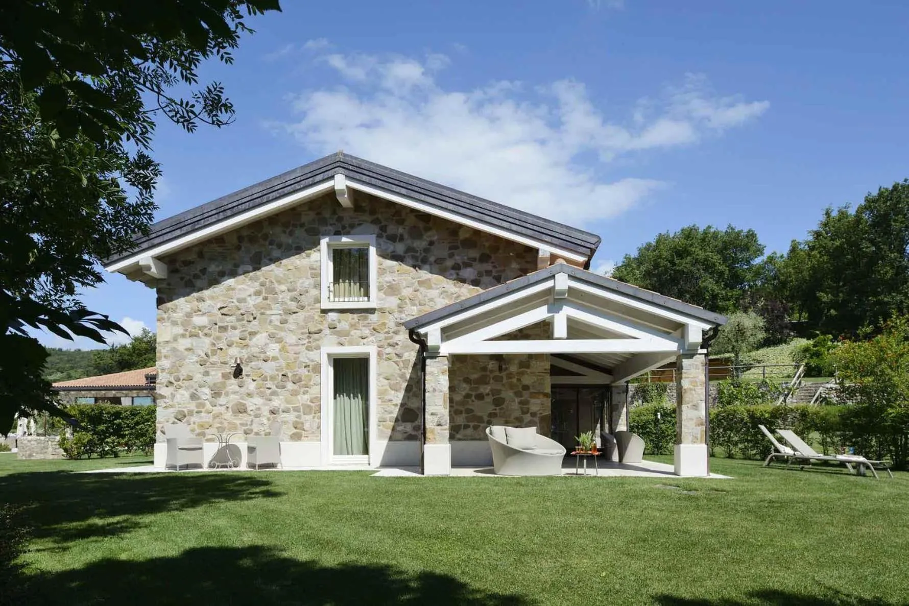 Shower in Relais Rossar Boutique Hotel Garda & Hills