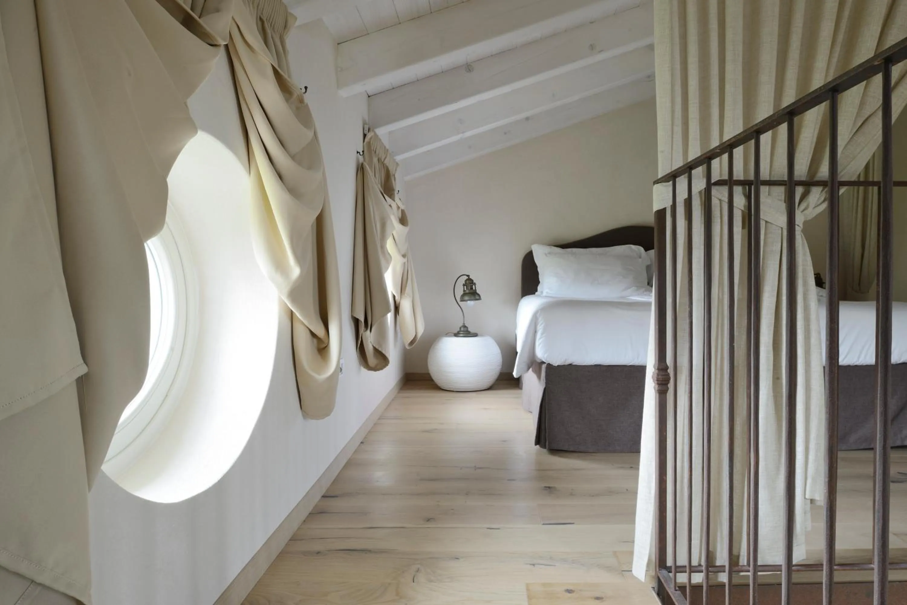 Photo of the whole room, Bed in Relais Rossar Boutique Hotel Garda & Hills