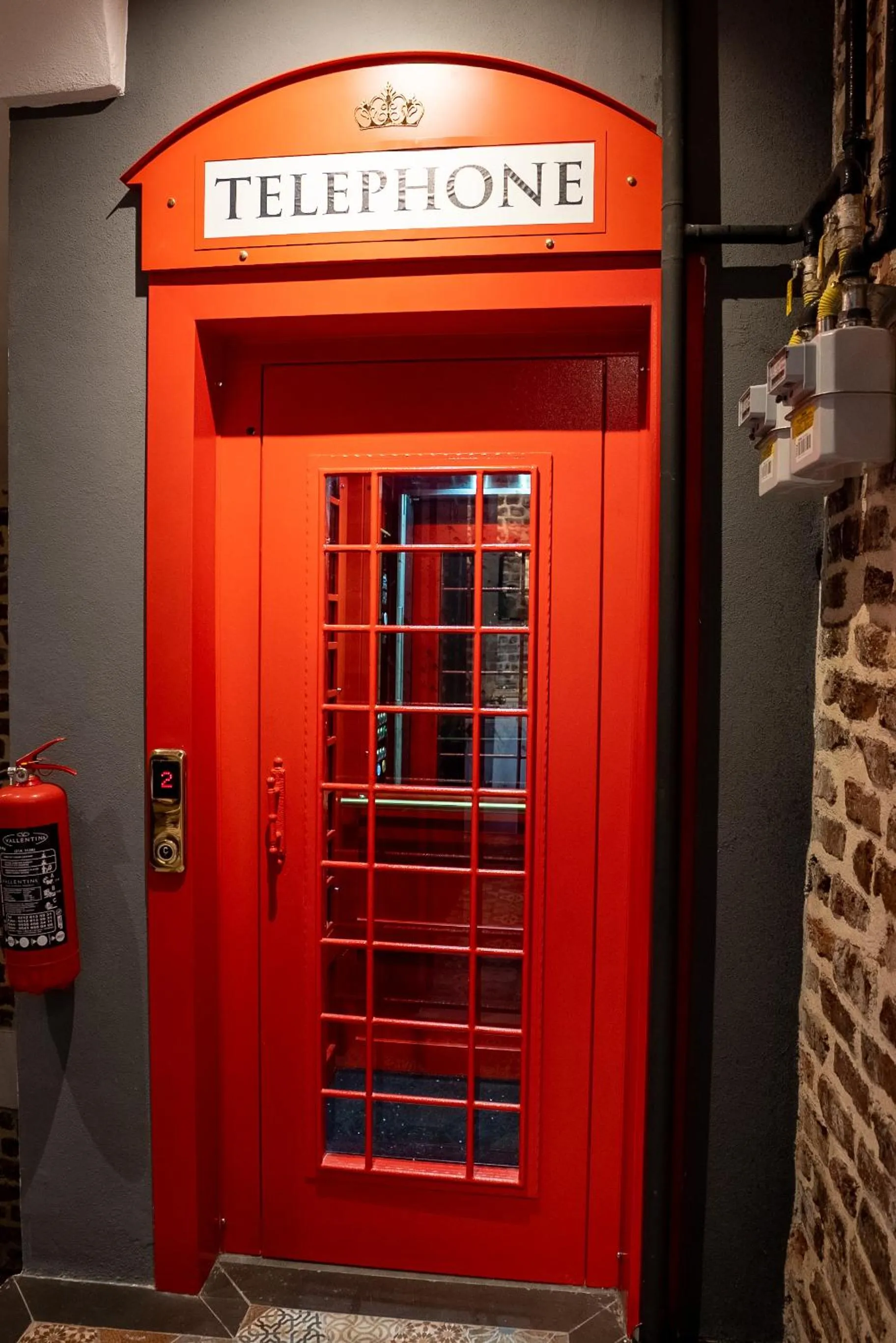 elevator in Alness Residence