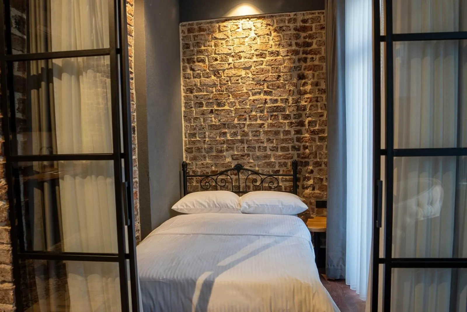 Bed in Alness Residence